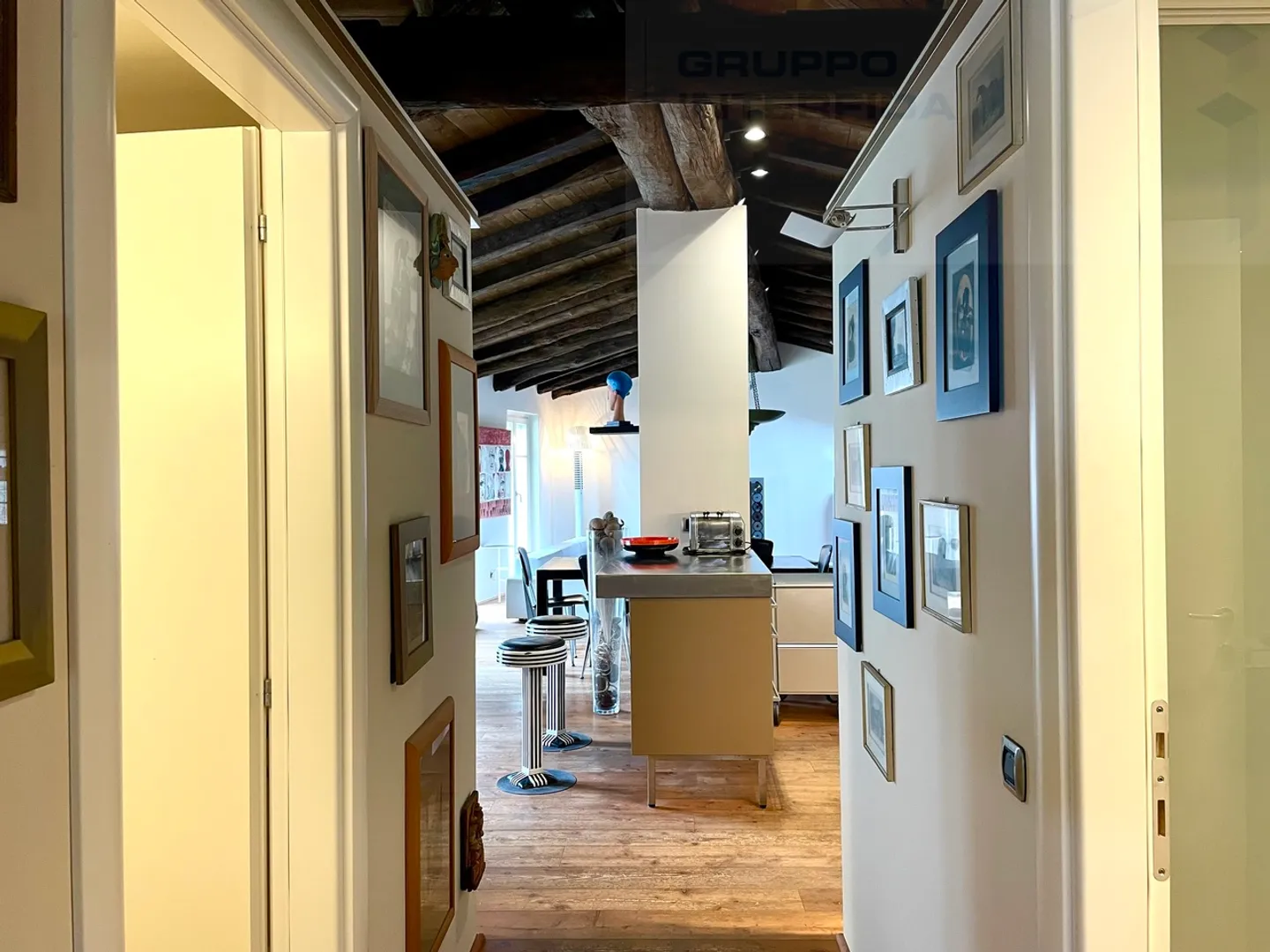 FANTASTICO ATTICO NEL CENTRO STORICO - Foto 14 di 16