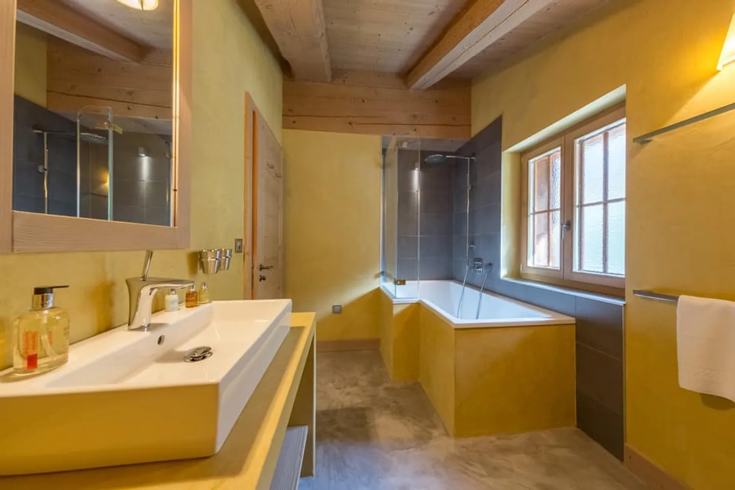 Exceptional chalet on the slopes - Photo 10 of 13