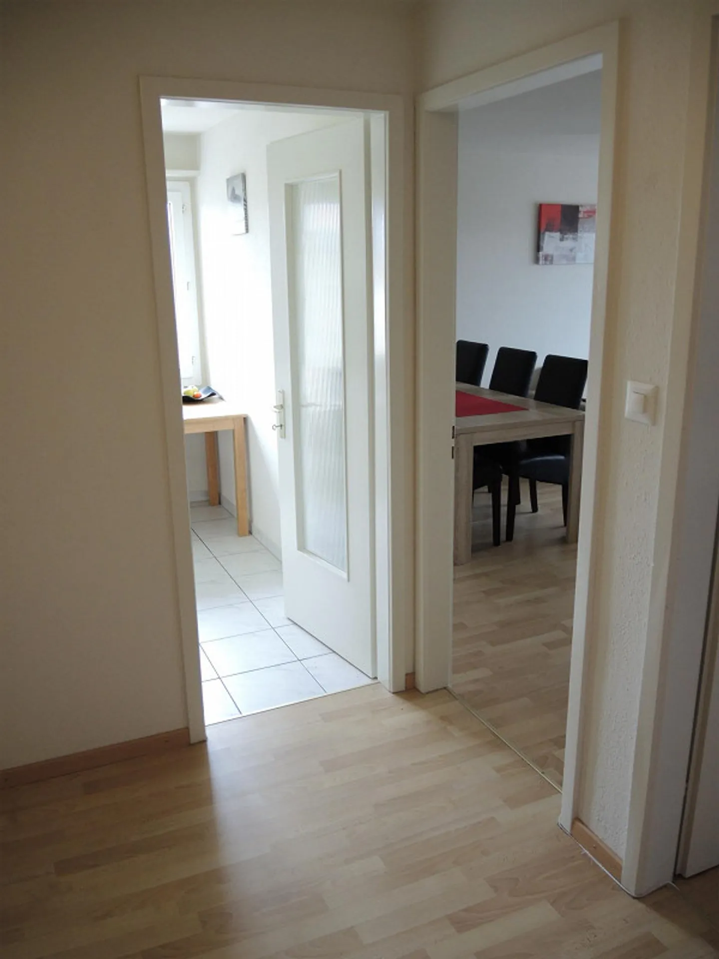 Bright 2.0 room apartment for rent in a good location - Photo 4 of 6