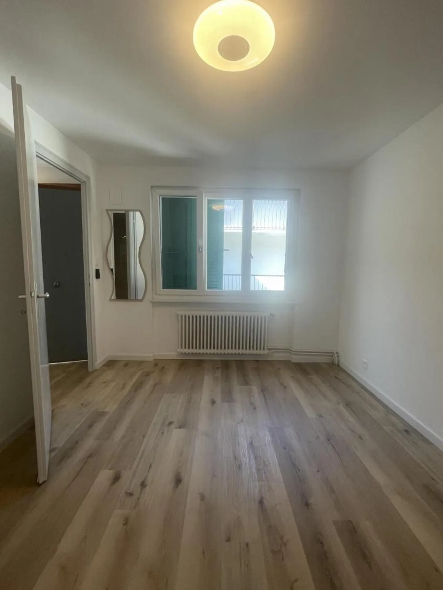 2.5 ROOM APARTMENT WITH LAKE VIEW AND CASTLE VIEW - Photo 7 of 8