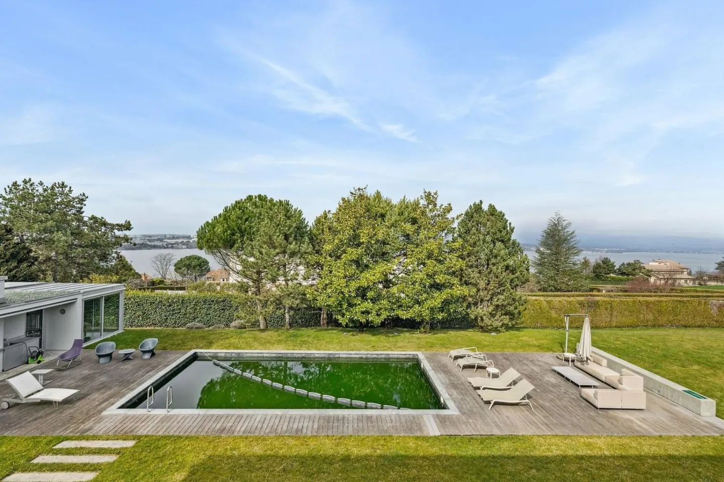 Villa Contemporaine avec Vue Lac - Photo 1 sur 10