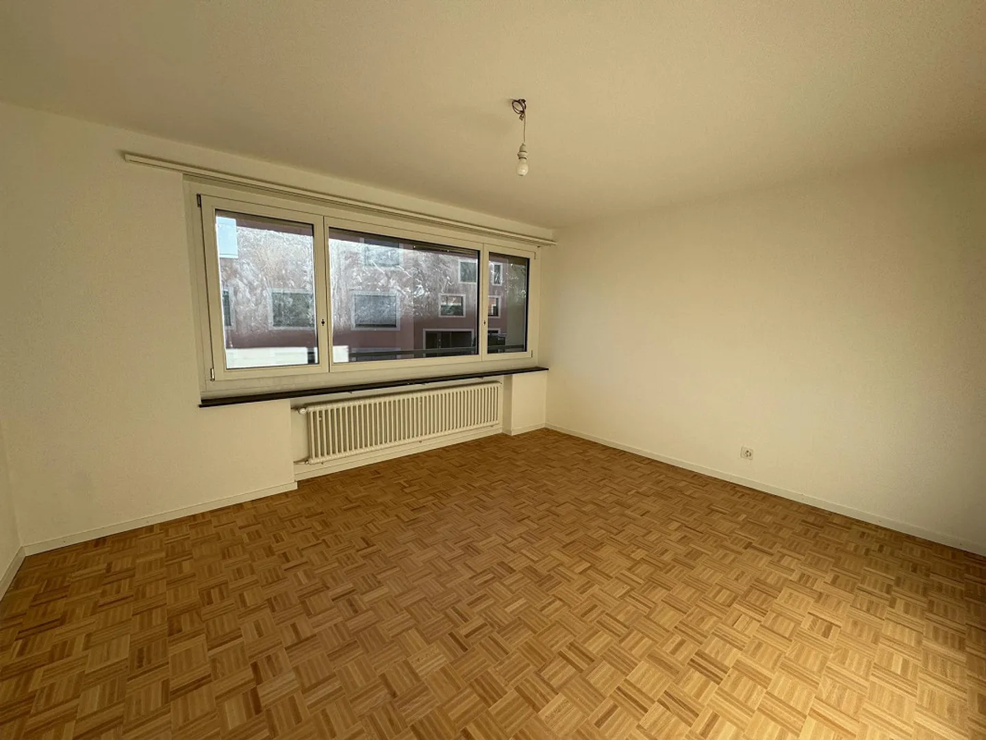 Ancienne Poste de Wilen - appartement rénové de 3,5 pièces avec vue sur le lac - Photo 4 sur 8