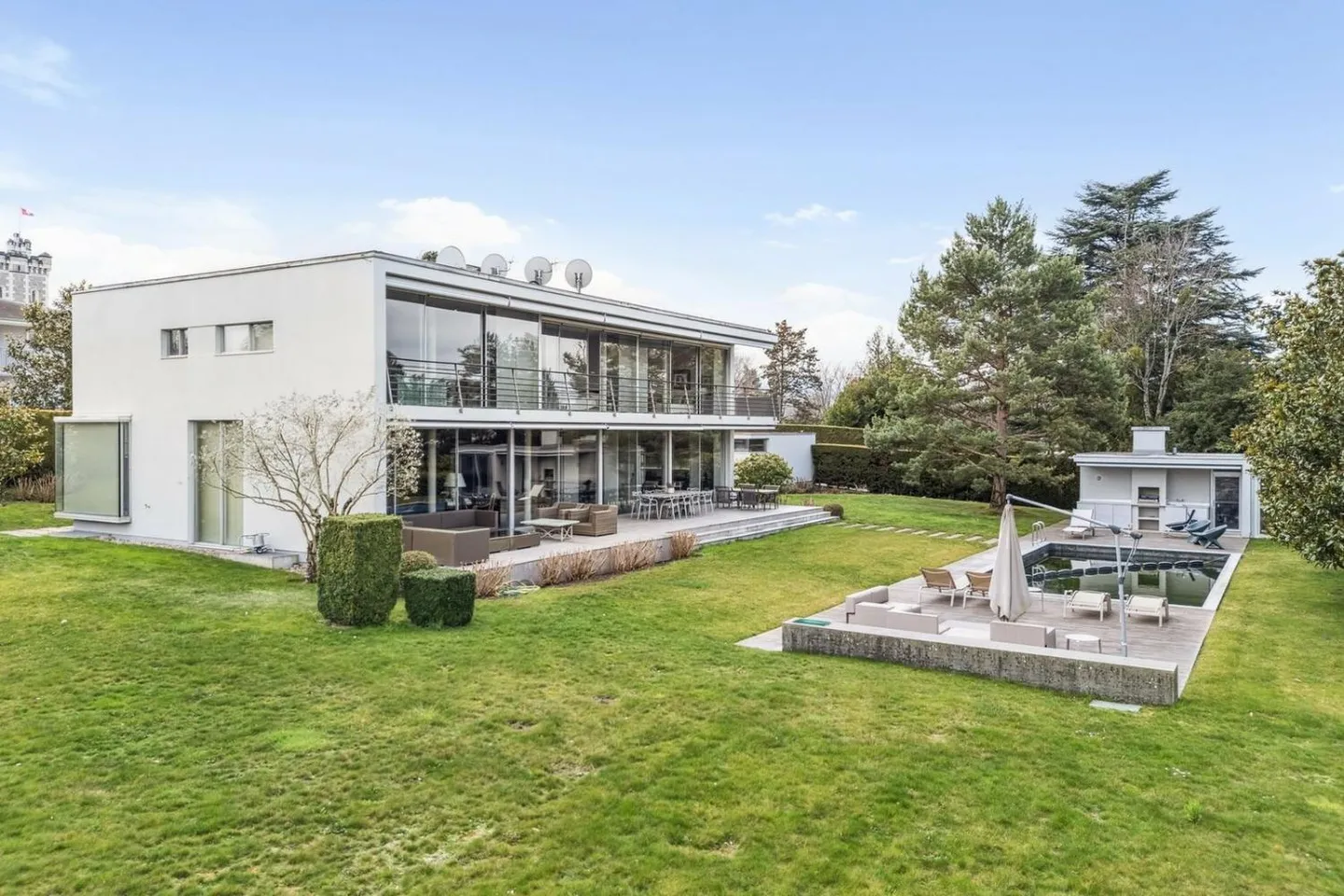 Villa Contemporaine avec Vue Lac - Photo 2 sur 10