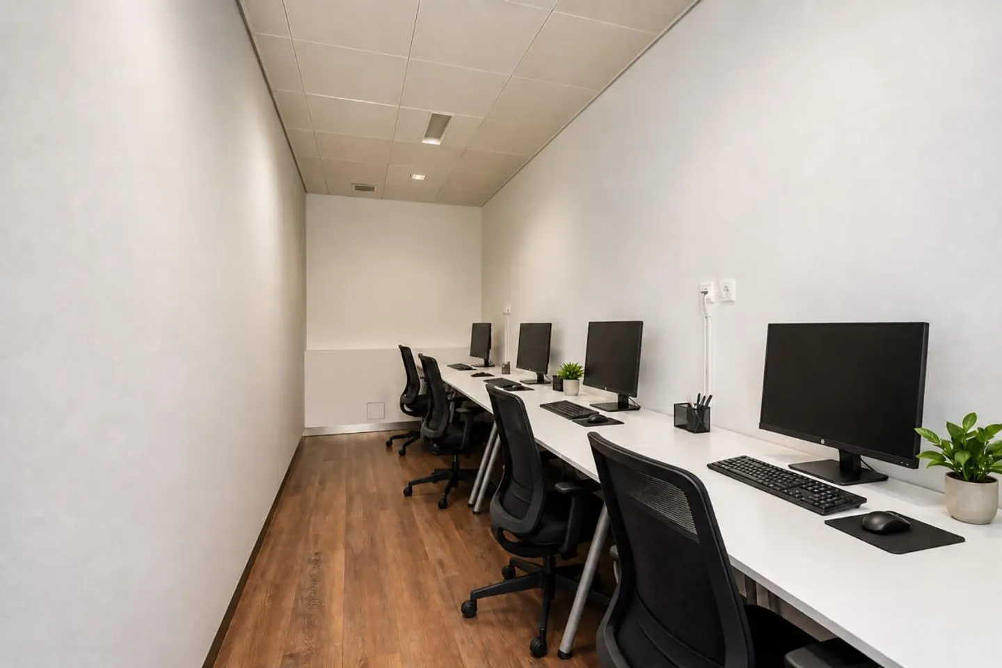 Espace de bureau et commercial polyvalent à Spiegel près de Berne - Photo 6 sur 14