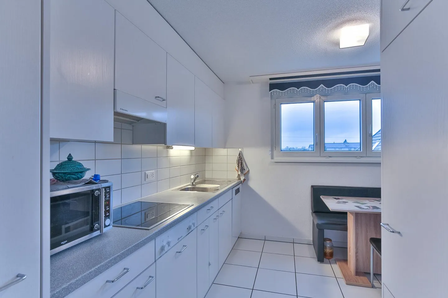 Central, spacious 4½-room apartment - Photo 2 of 10