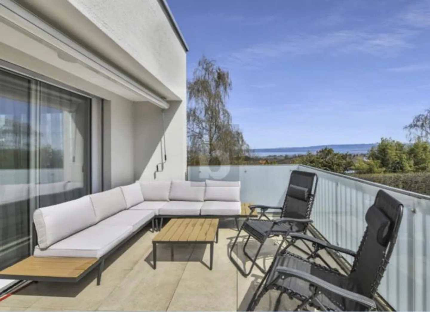 Luxuswohnung mit Terrasse - Foto 1 von 6