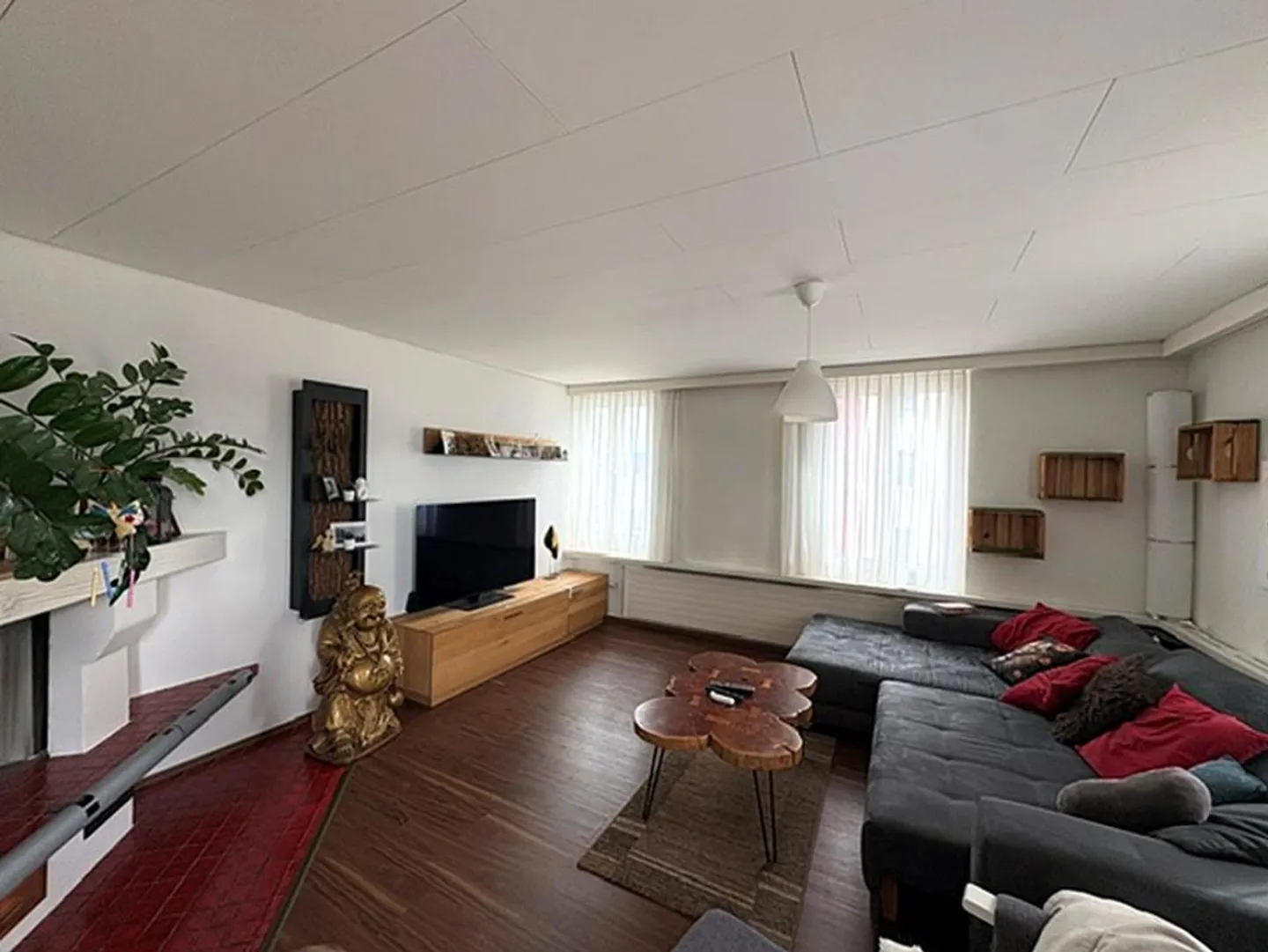 generous 3.5 room apartment - Photo 1 of 10
