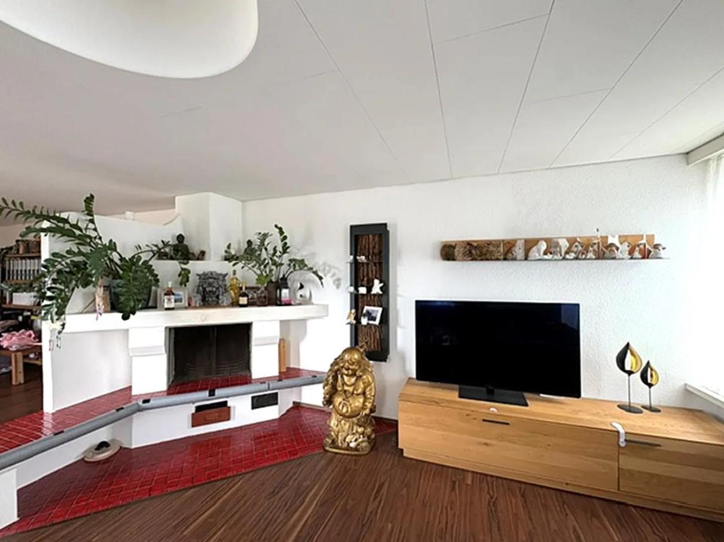 generous 3.5 room apartment - Photo 2 of 10