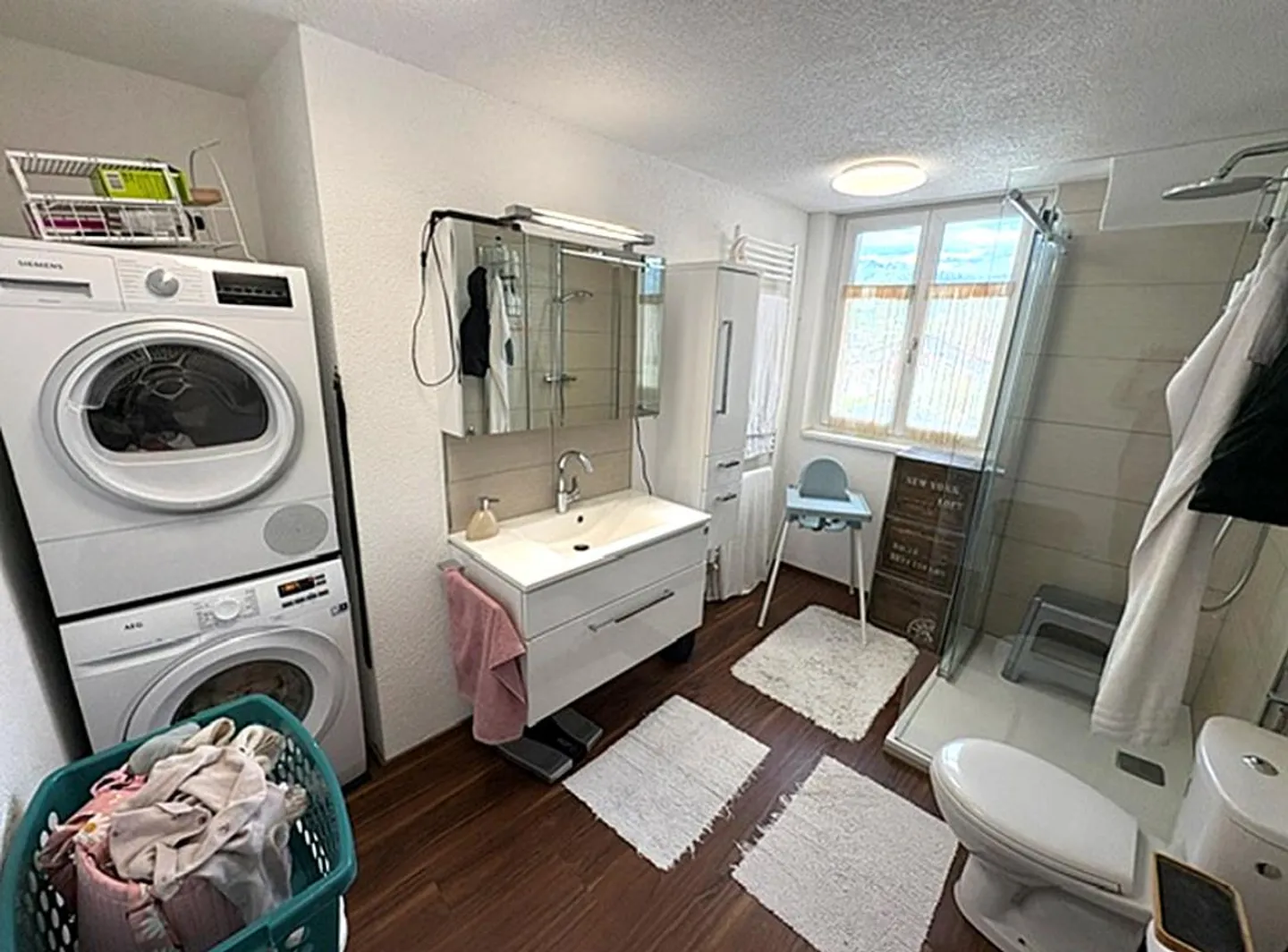 generous 3.5 room apartment - Photo 9 of 10