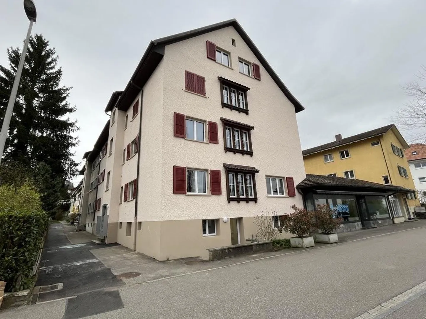 Modern Living in Liebefeld - Photo 10 of 10