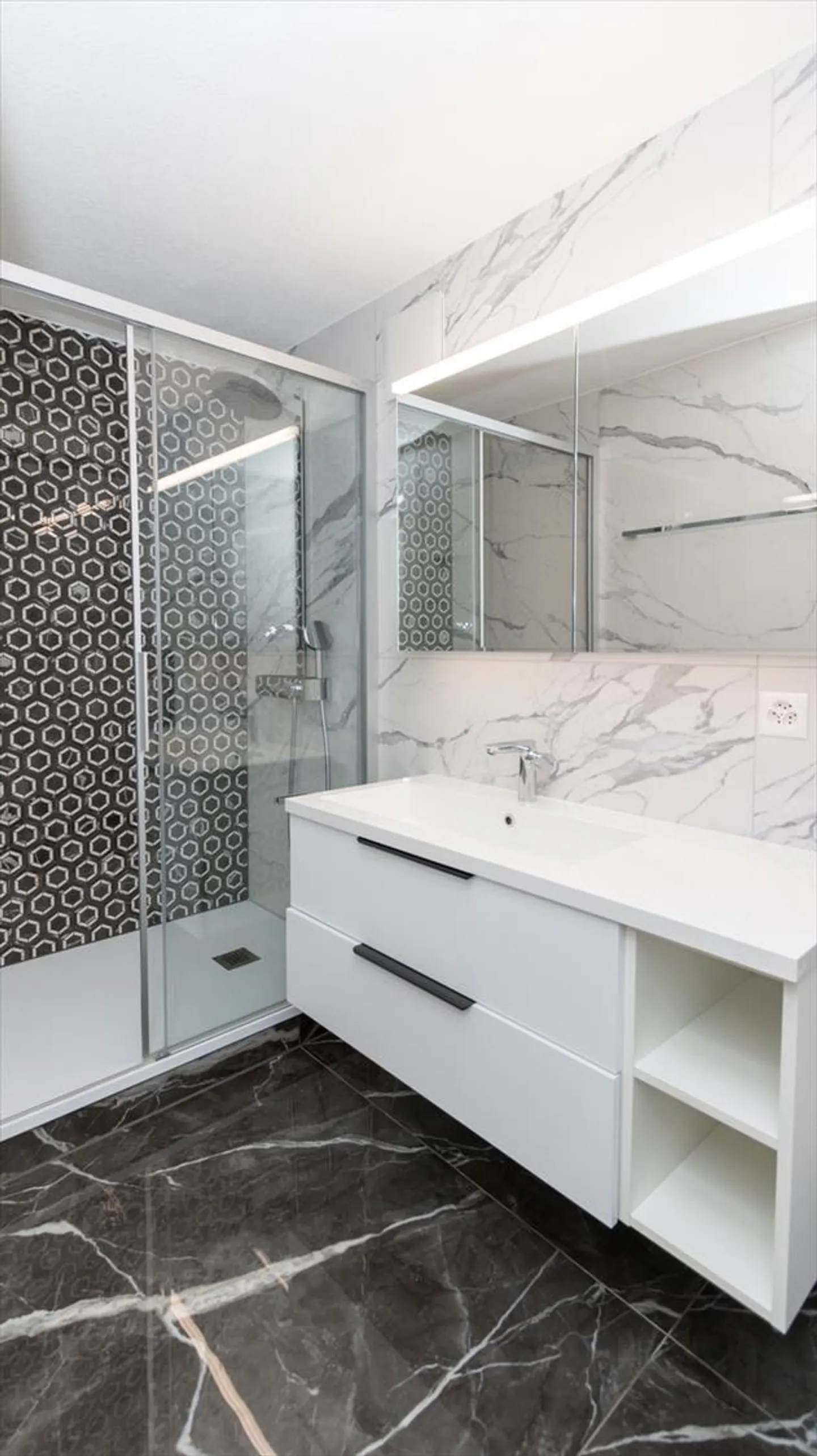 Appartement de maître extraordinaire au cœur de Sierre - Photo 13 sur 13