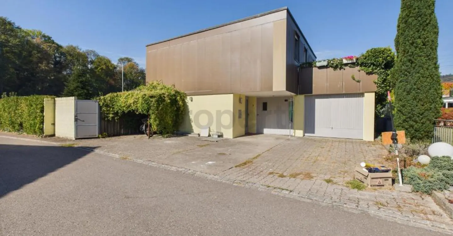Jardin spacieux, environnement calme et familial, balcon, cave et parking garage ! - Photo 1 sur 9