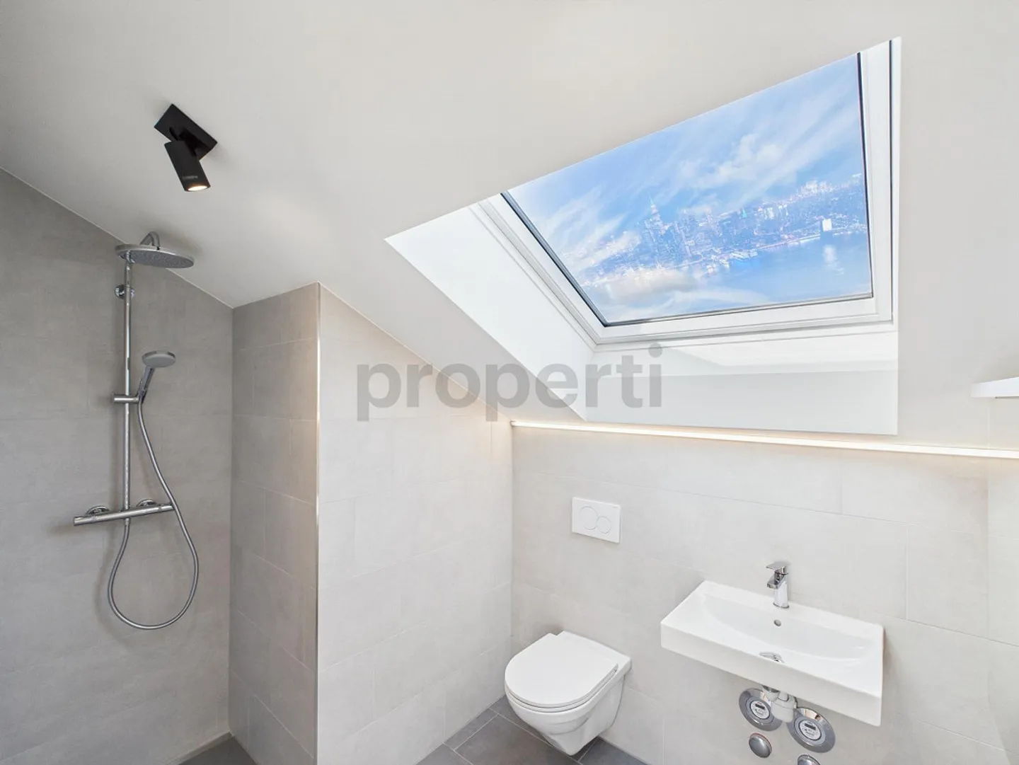 Appartement sous les combles moderne de 2,5 pièces à Oberwil - Photo 12 sur 16