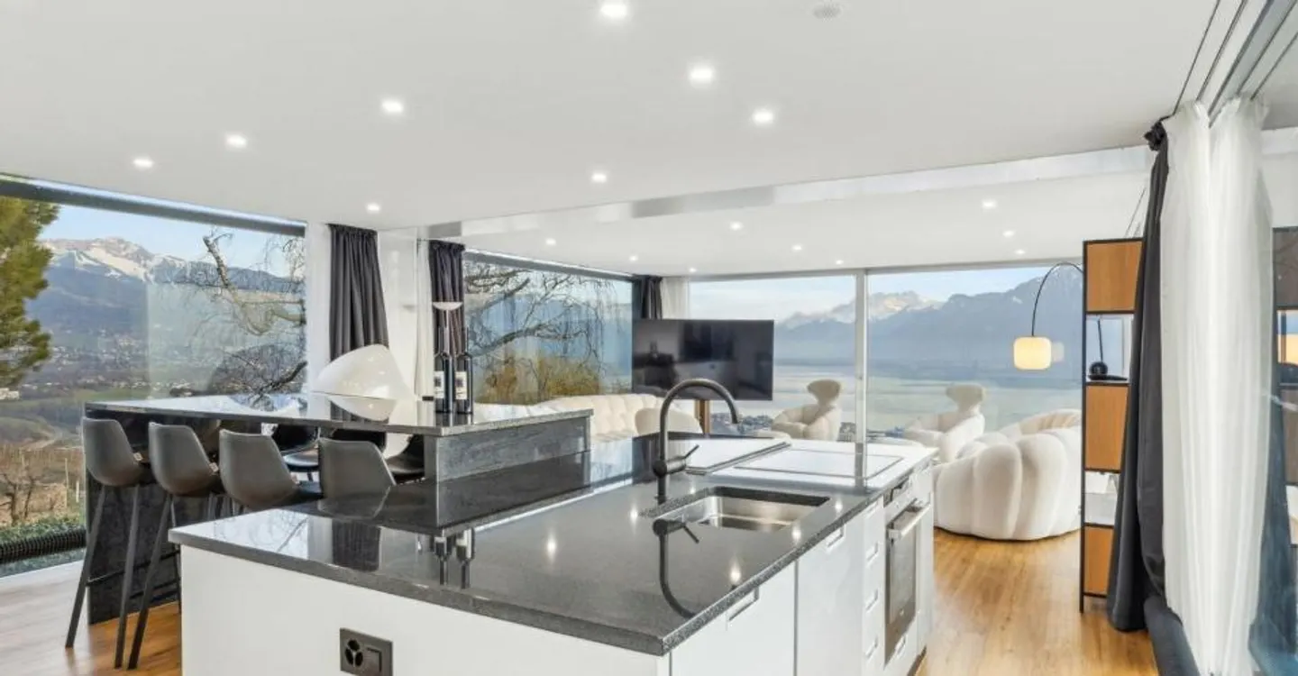Architect Villa with View - Photo 4 of 13