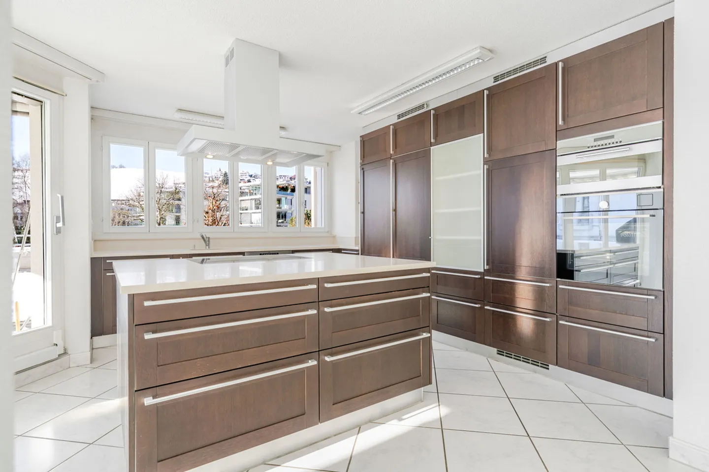 Grosszügiges Zuhause in unmittelbarer Seenähe - Foto 3 von 4