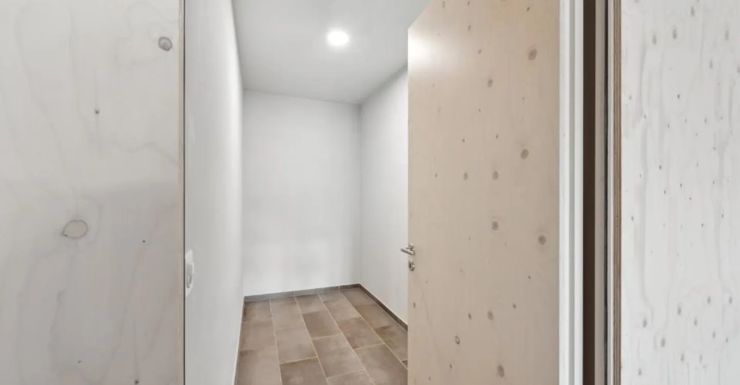 Appartamento 2.5 locali con un atelier extra! - Foto 8 di 10