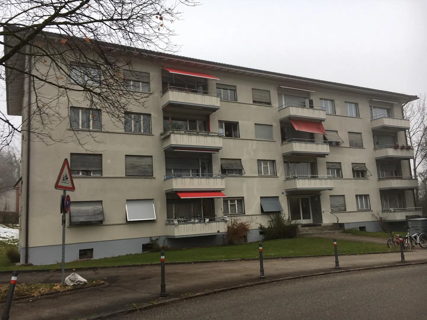 Appartamento appena ristrutturato a Rüti ZH - Foto 1 di 8
