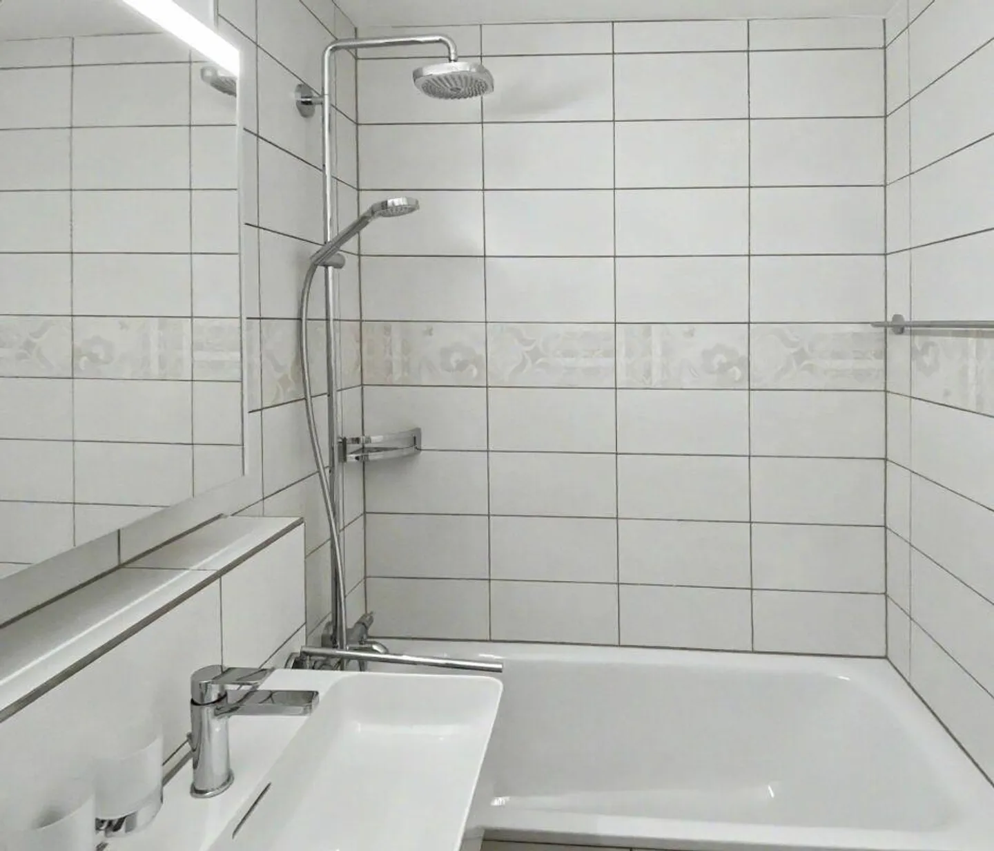 Comfortable living with a view - 2-room apartment in Reinach - Photo 6 of 8