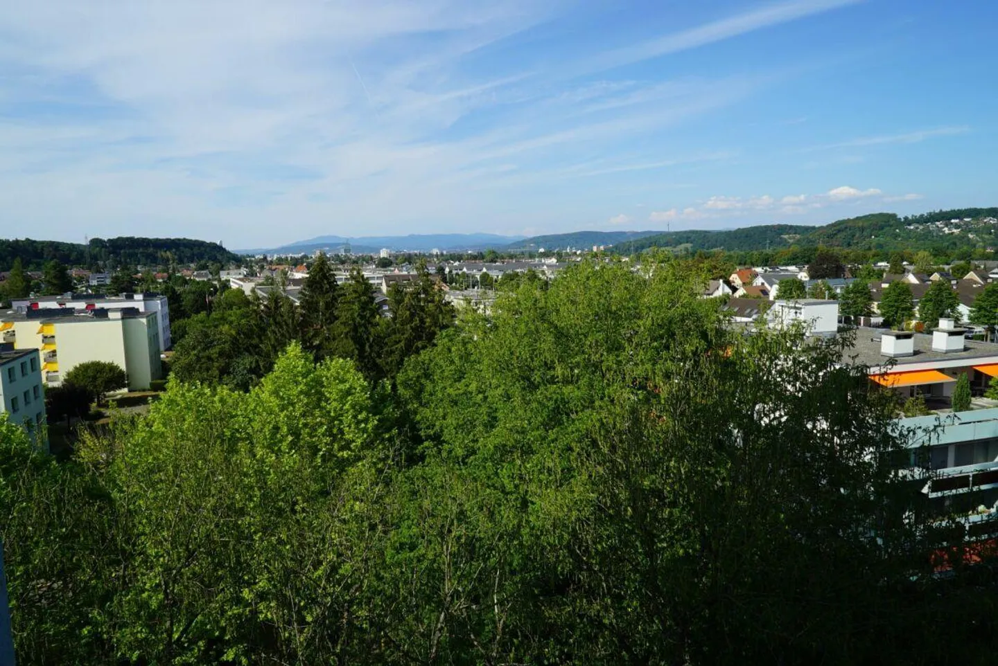 Comfortable living with a view - 2-room apartment in Reinach - Photo 8 of 8