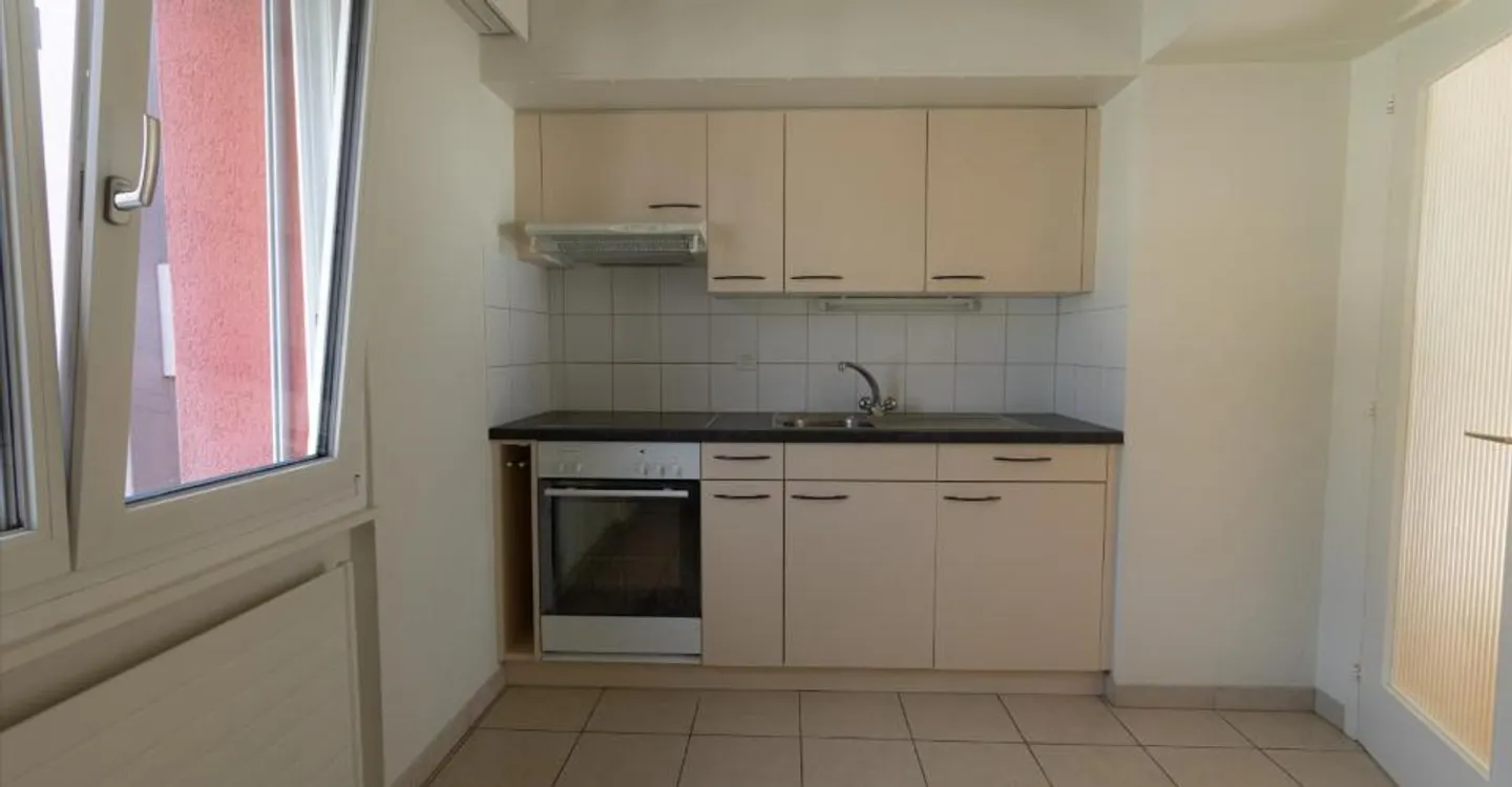 Appartement spacieux dans un quartier agréable - Photo 4 sur 8