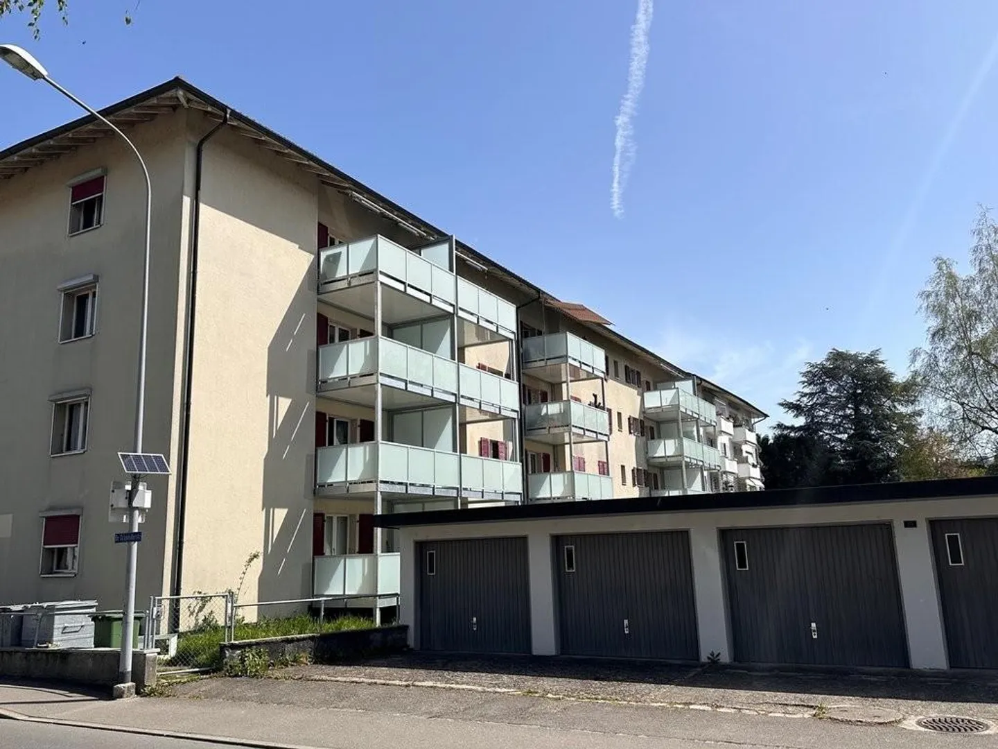 Zentrales Wohnen mit Seenähe - Foto 1 von 7