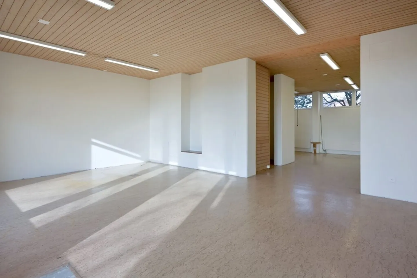 Spazio commerciale o ufficio centrale a Rothrist! - Foto 4 di 7