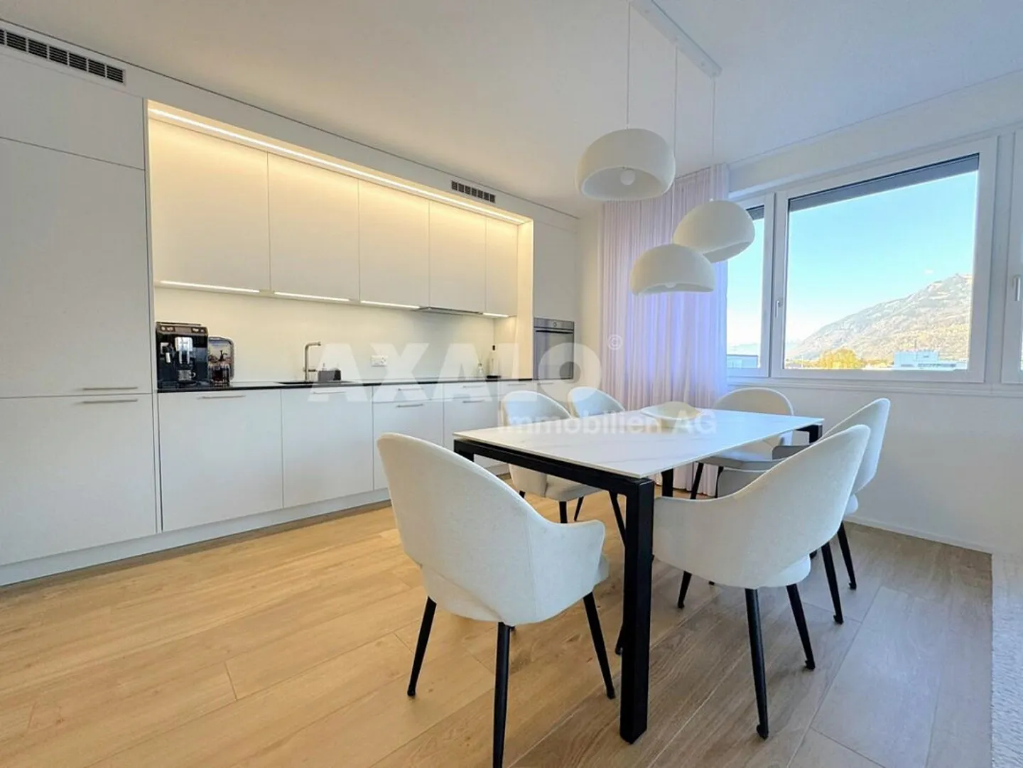 Vita urbana: nuovo appartamento di 3,5 locali al 4° piano con vista spettacolare - Foto 3 di 14