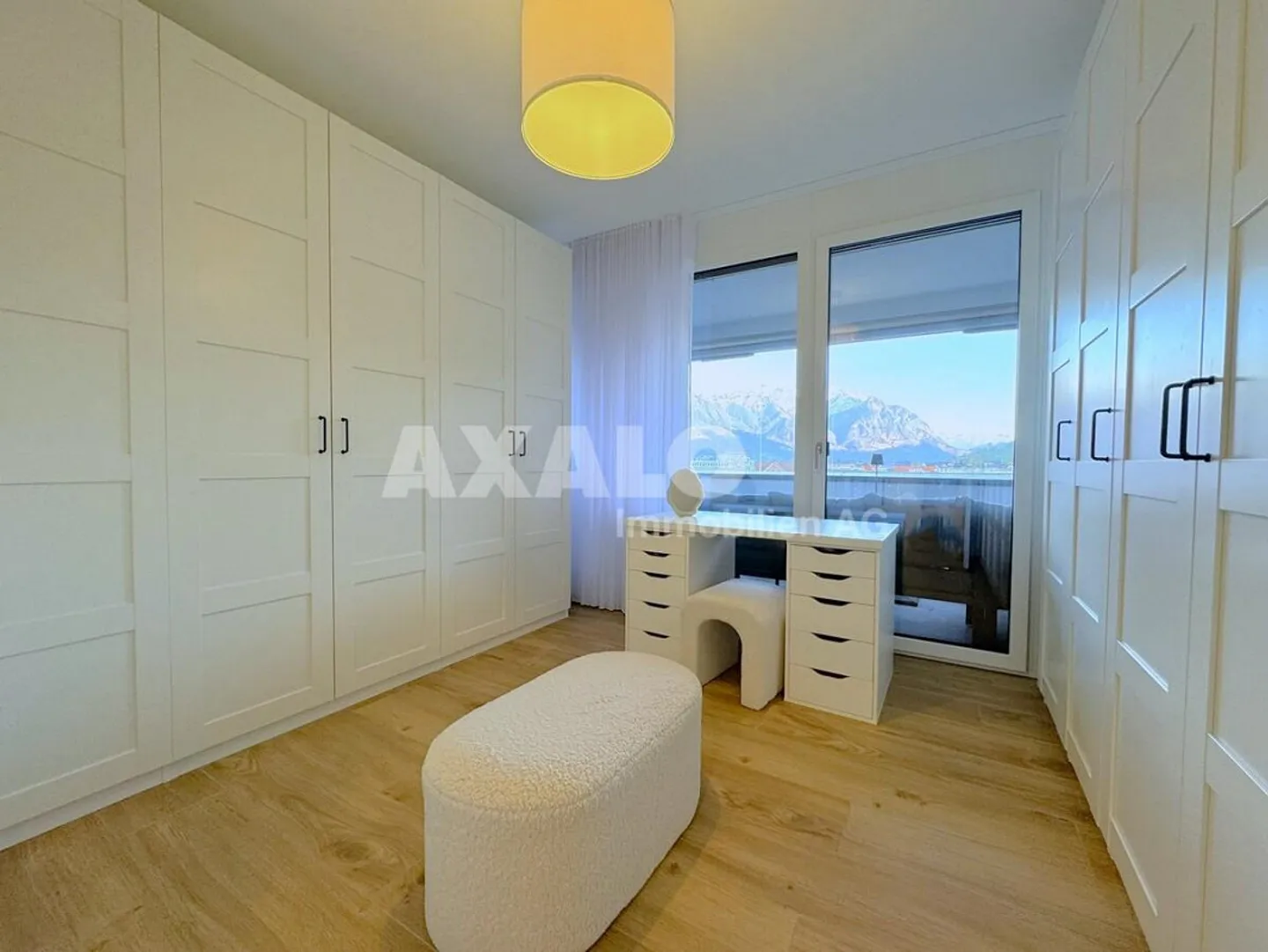 Vita urbana: nuovo appartamento di 3,5 locali al 4° piano con vista spettacolare - Foto 7 di 14