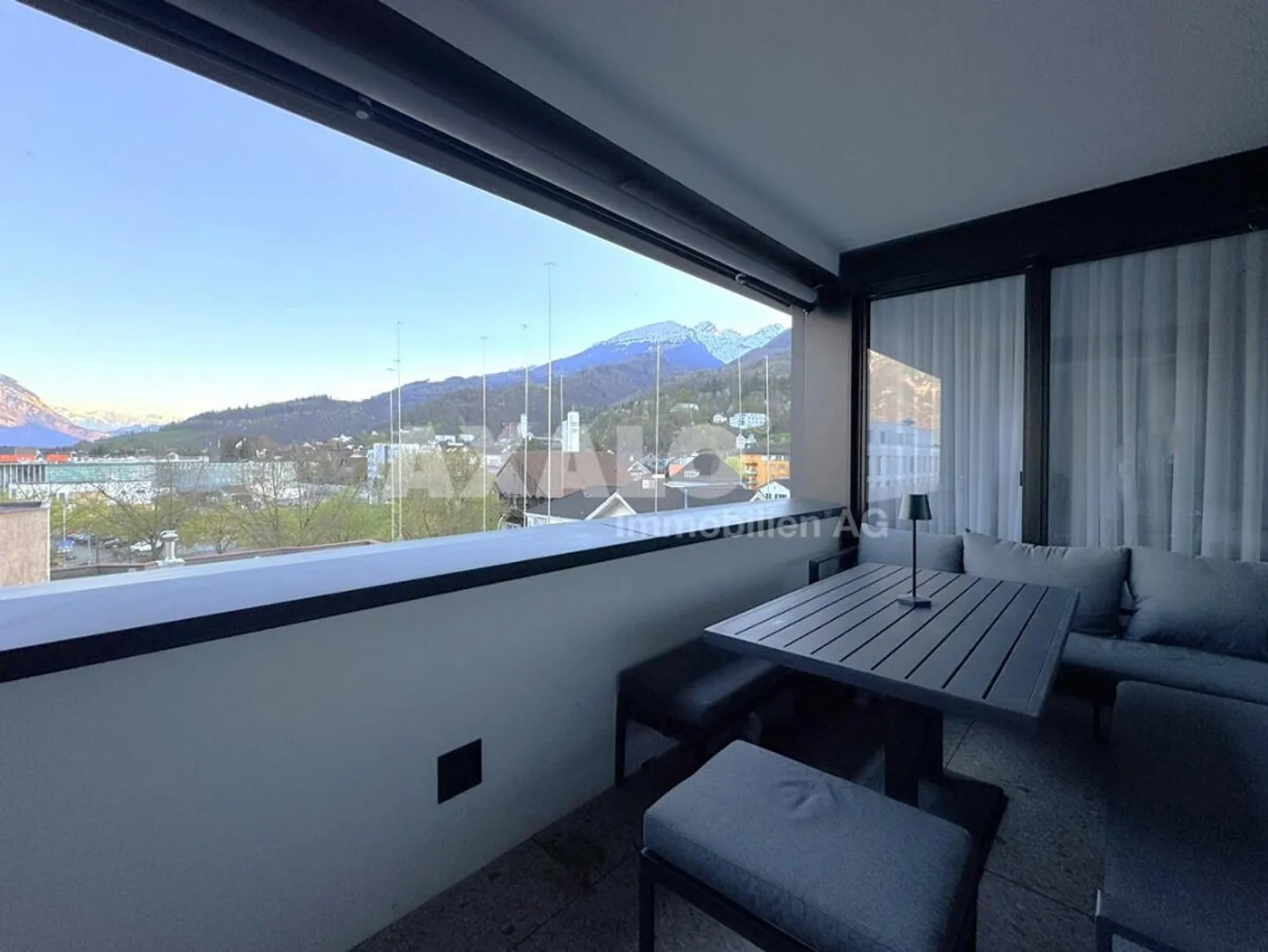 Vita urbana: nuovo appartamento di 3,5 locali al 4° piano con vista spettacolare - Foto 12 di 14