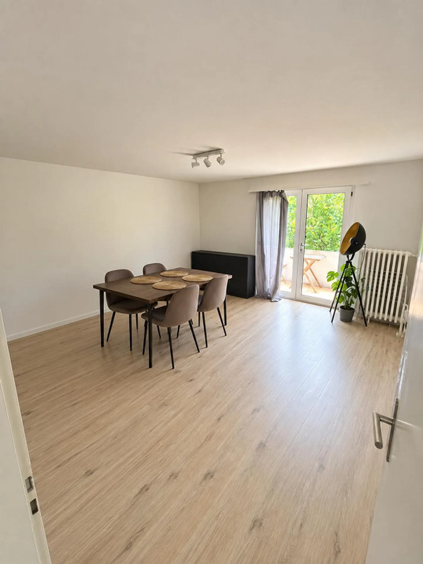 WG-geeignete 3-Zimmer-Wohnung nahe am Rhein in Schaffhausen | CHF 1400 - Foto 1 von 9