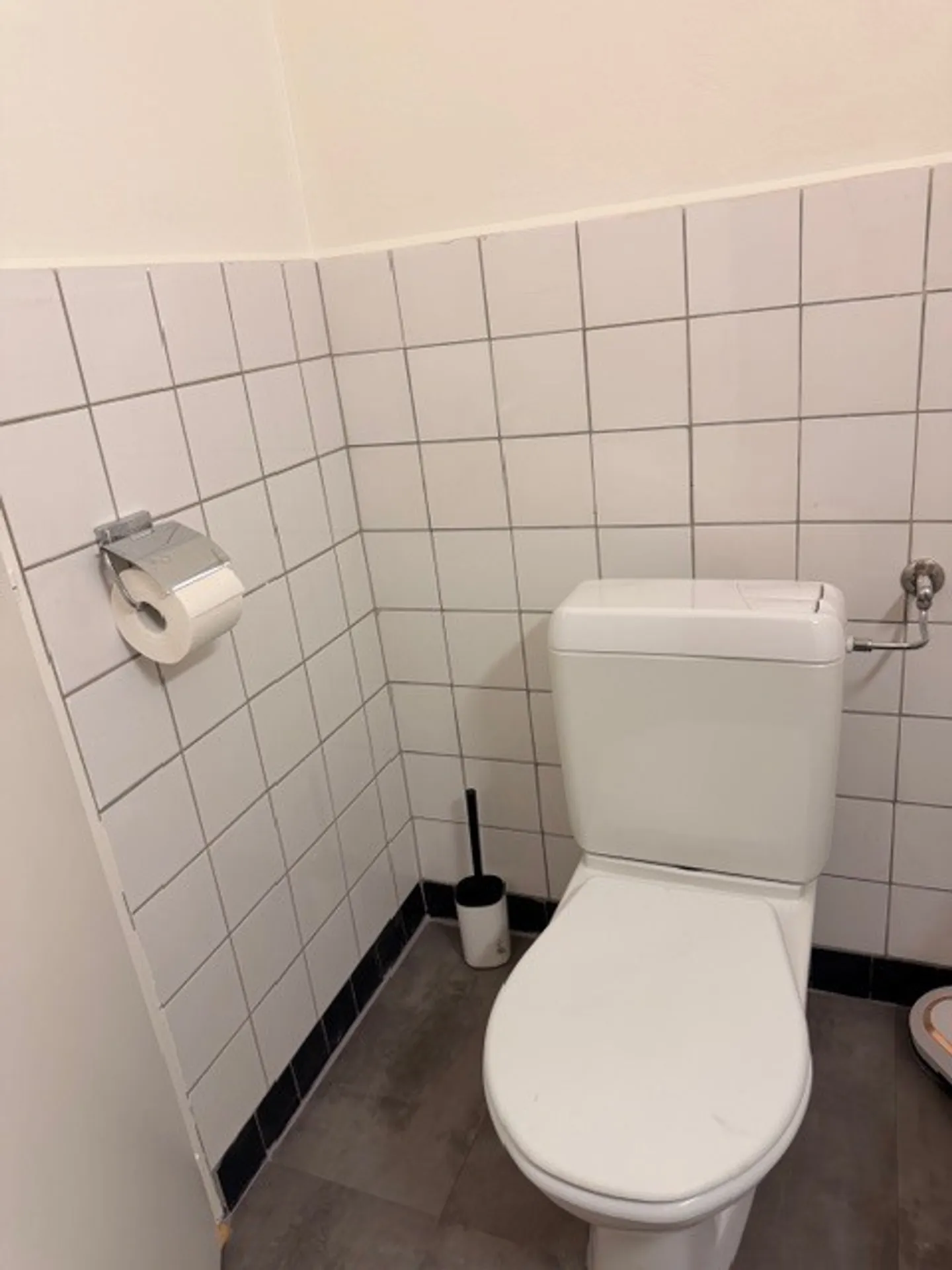 Furnished studio in Eaux-Vives - Photo 8 of 8