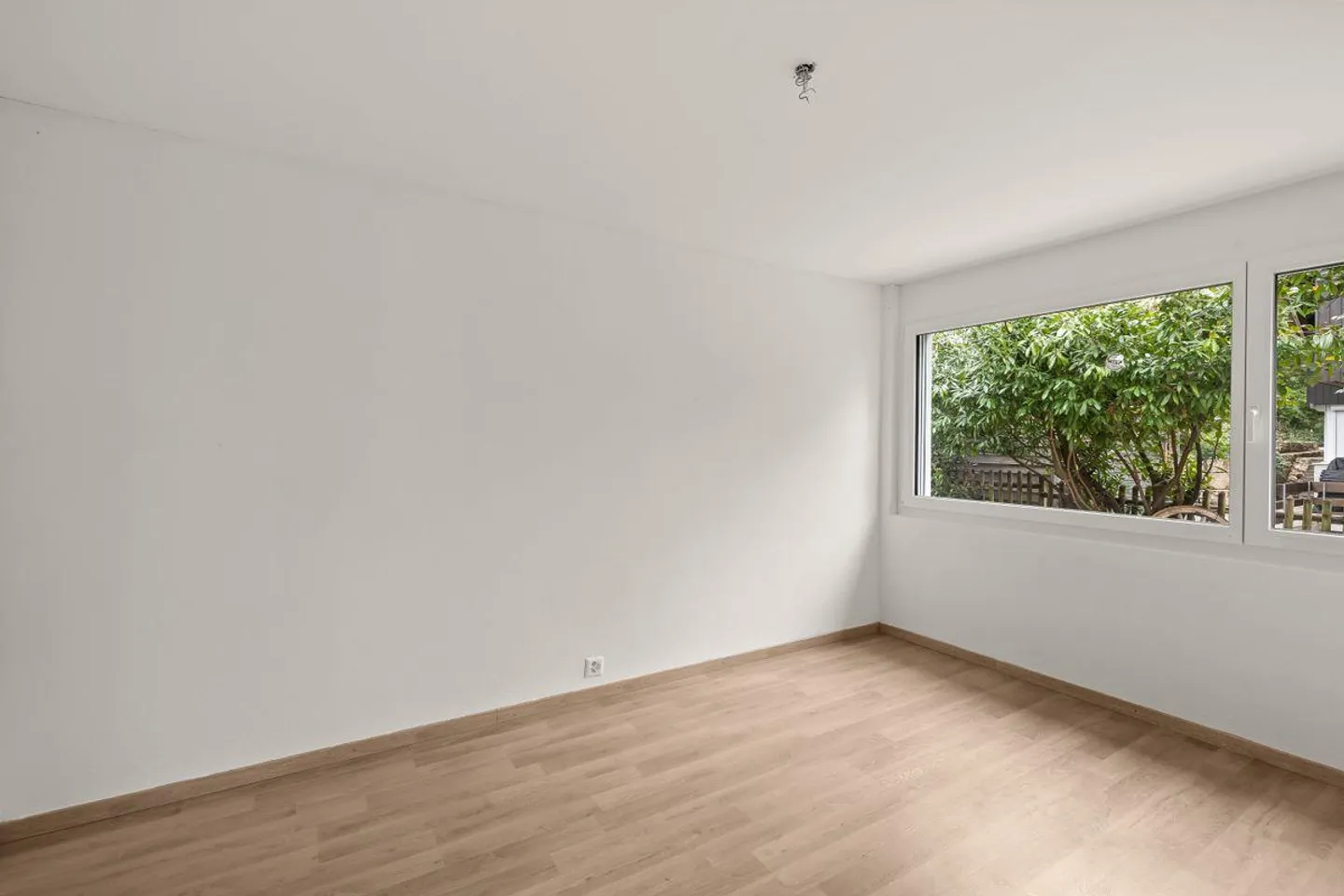 Casa familiare con appartamento - Foto 8 di 13