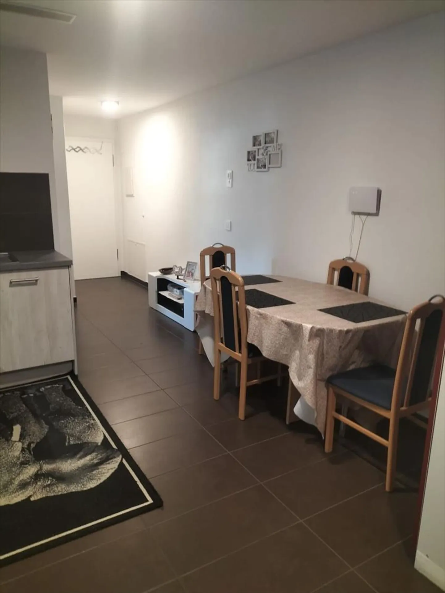 Monolocale con angolo notte separato e piscina condivisa - Foto 3 di 4