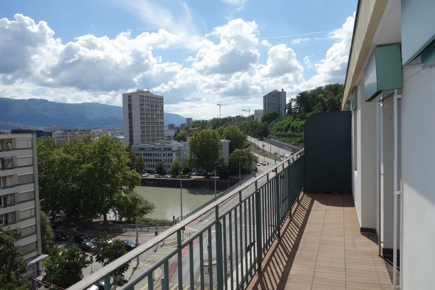 Attique moderne avec balcons - Photo 10 sur 11