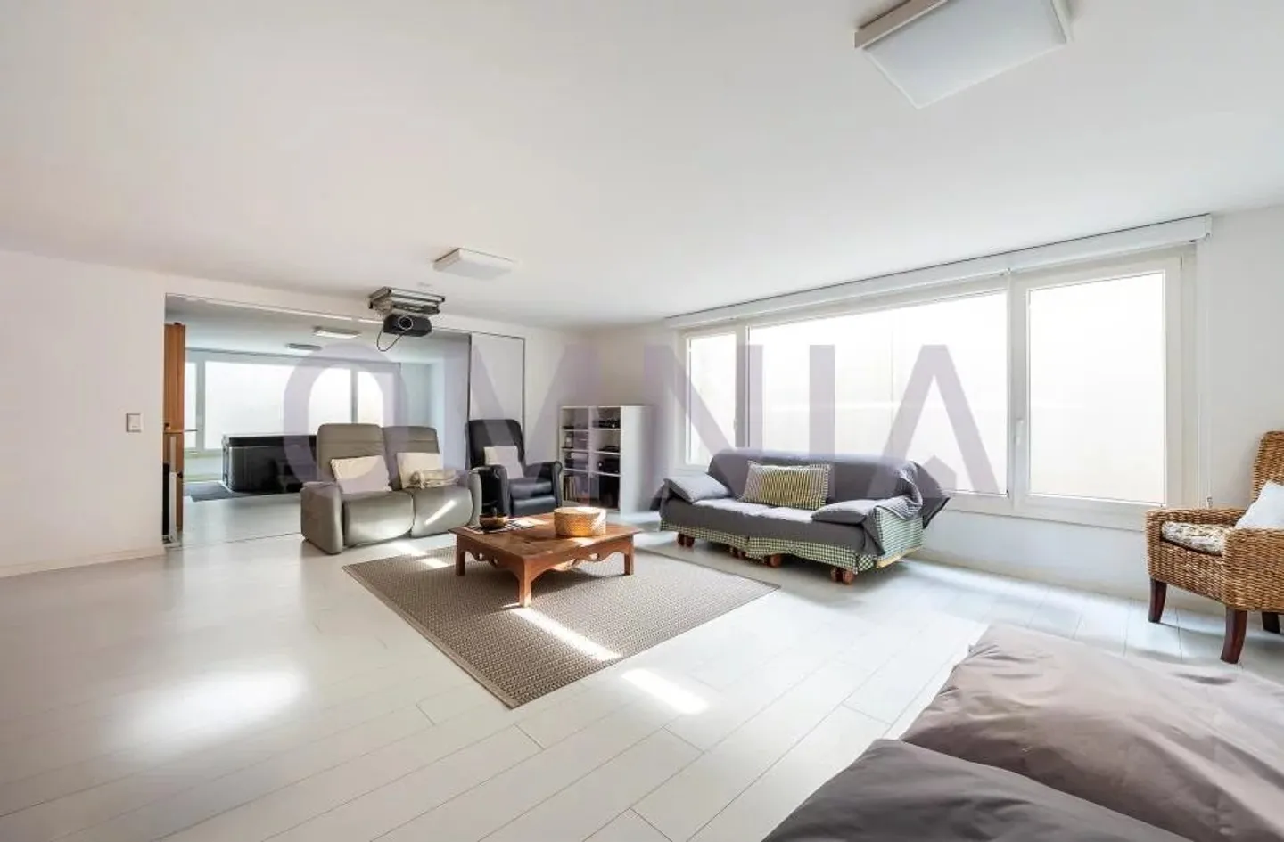 Villa with 10 rooms - Photo 7 of 7