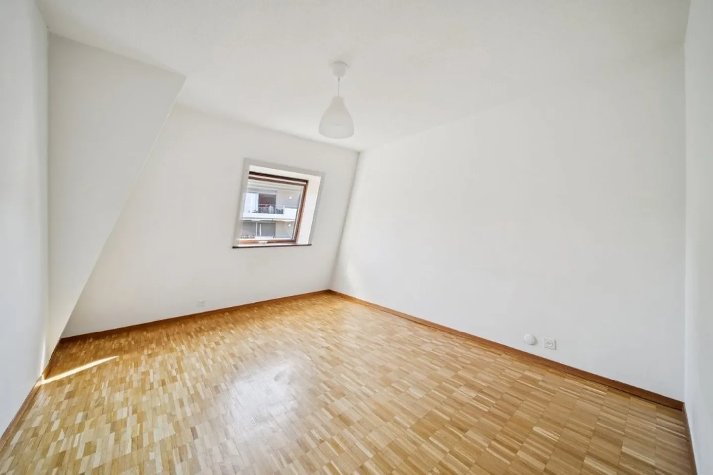 Appartamento di due e mezzo stanze - Foto 8 di 11