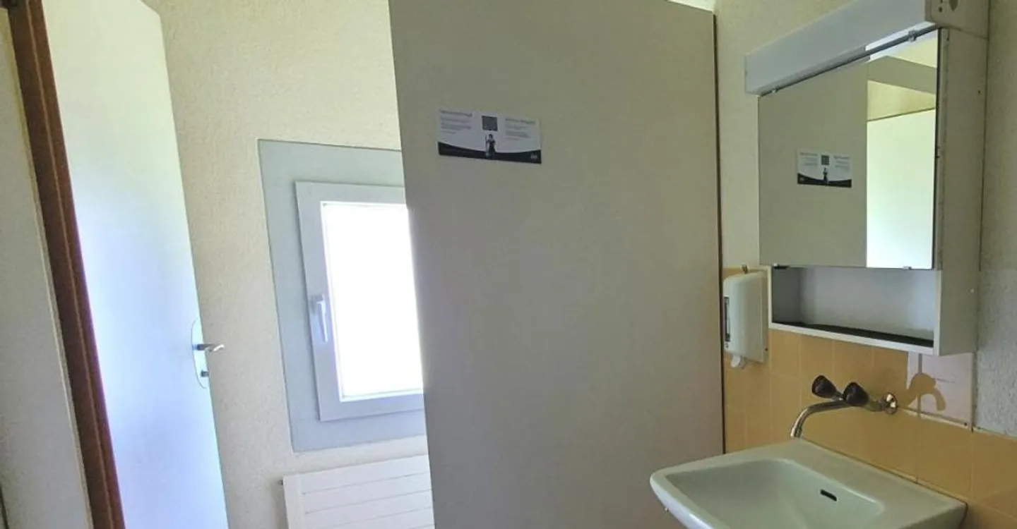 Espace locatif polyvalent à Hinwil - Parfait pour les PME et les exposants - Photo 3 sur 3