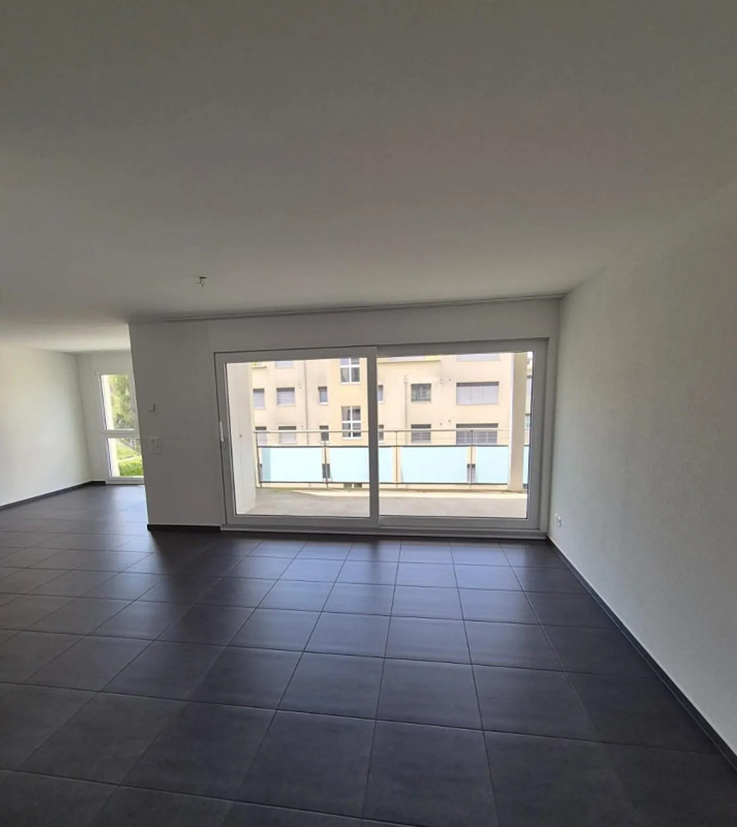 Attractive appartement en copropriété de 4,5 pièces - Photo 5 sur 12