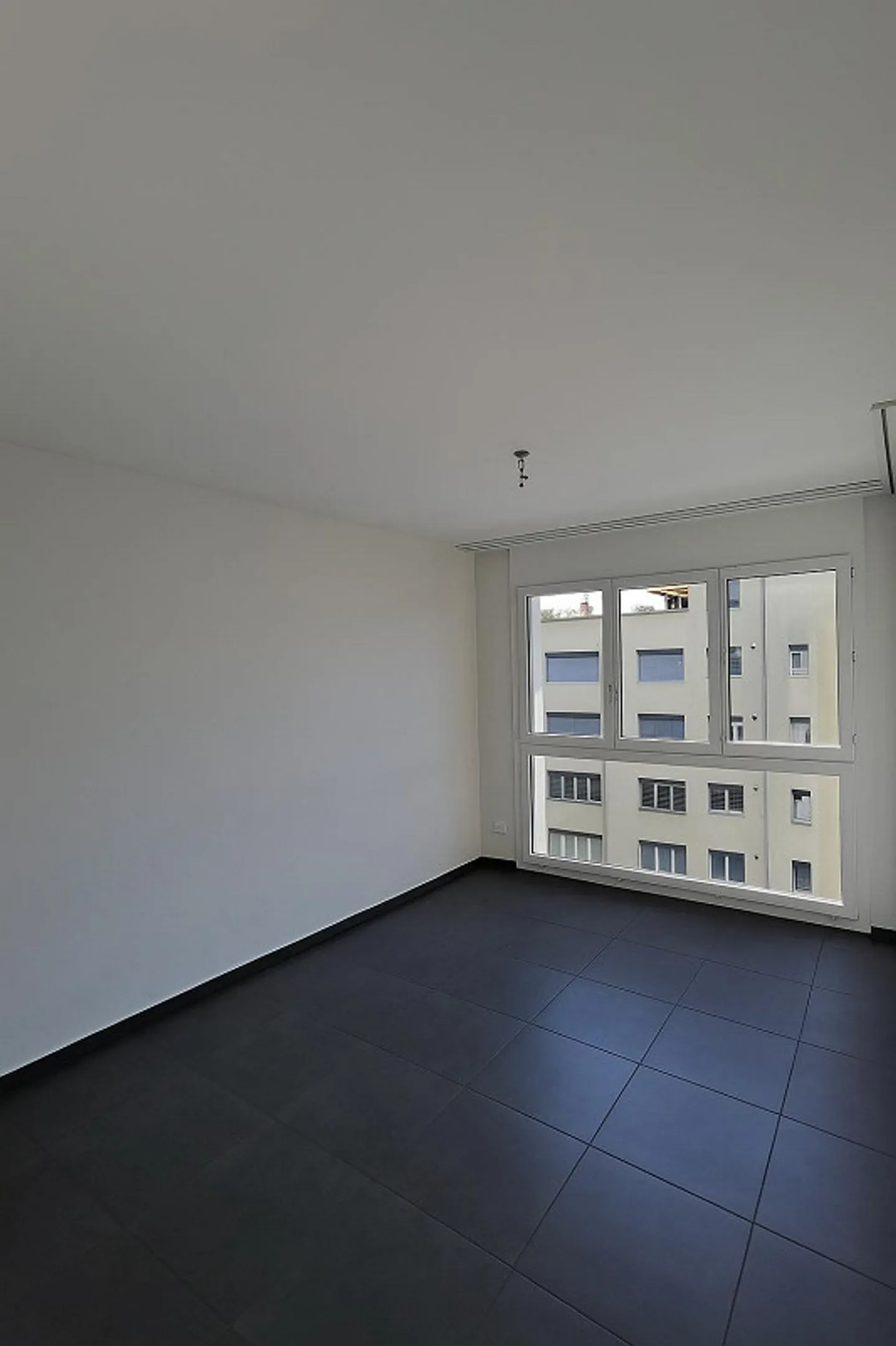 Attractive appartement en copropriété de 4,5 pièces - Photo 4 sur 12