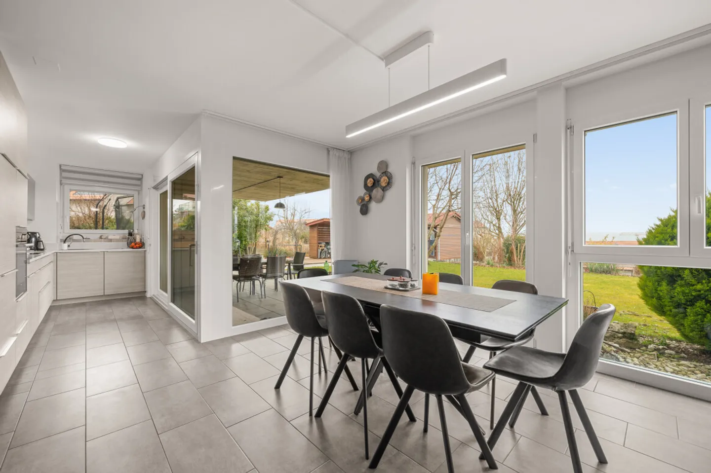 HELLER 4,5-ZIMMER-WOHNUNG MIT GARTEN IN BAVOIS - Foto 1 von 6