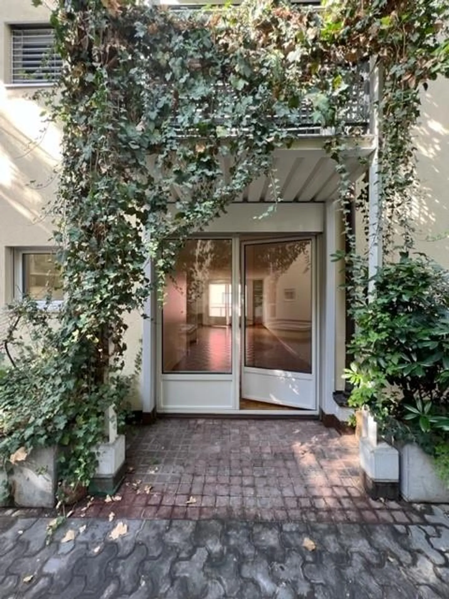 Appartement spacieux en ville dans le meilleur emplacement ! - Photo 2 sur 9