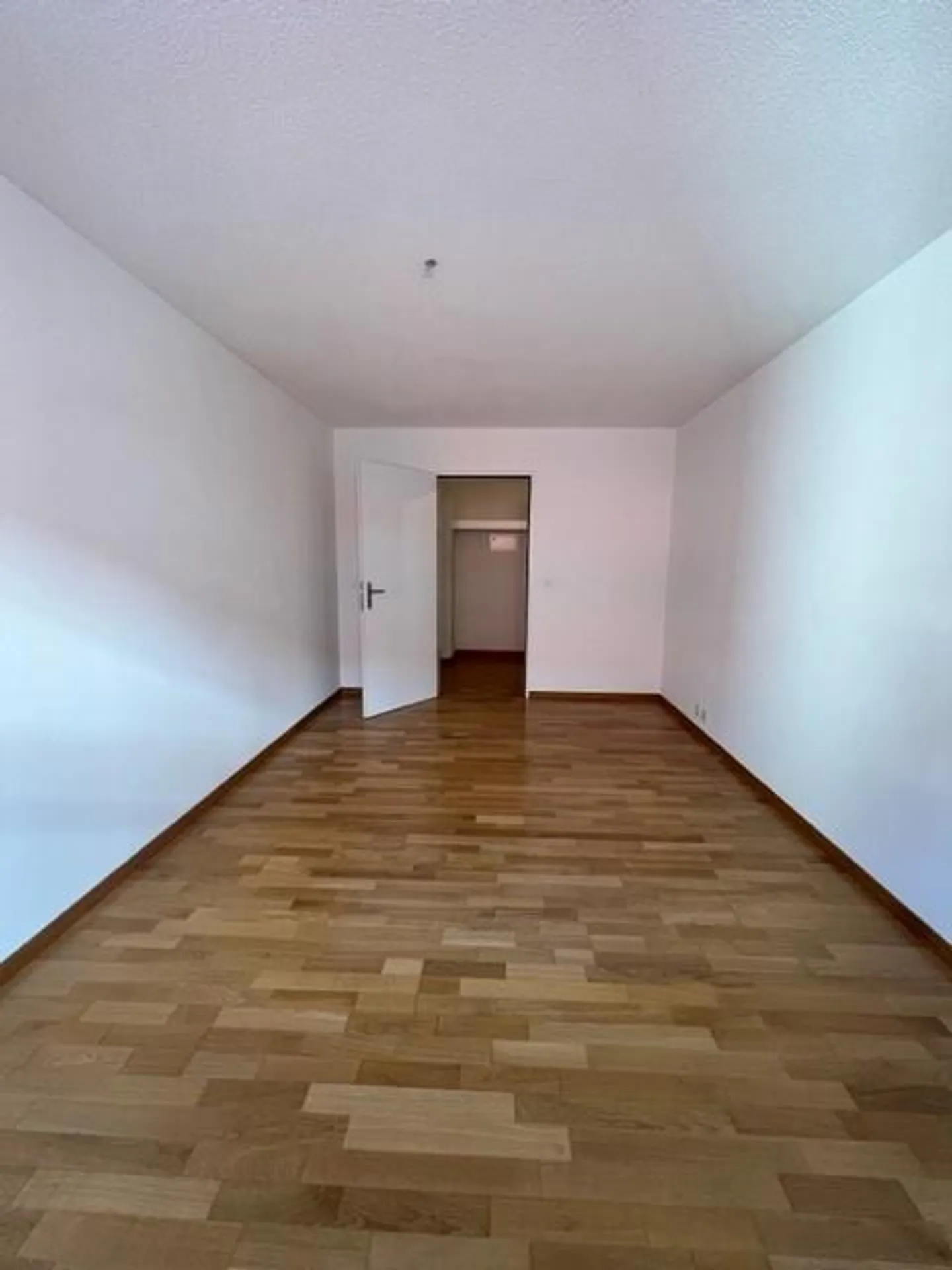 Appartement spacieux en ville dans le meilleur emplacement ! - Photo 5 sur 9