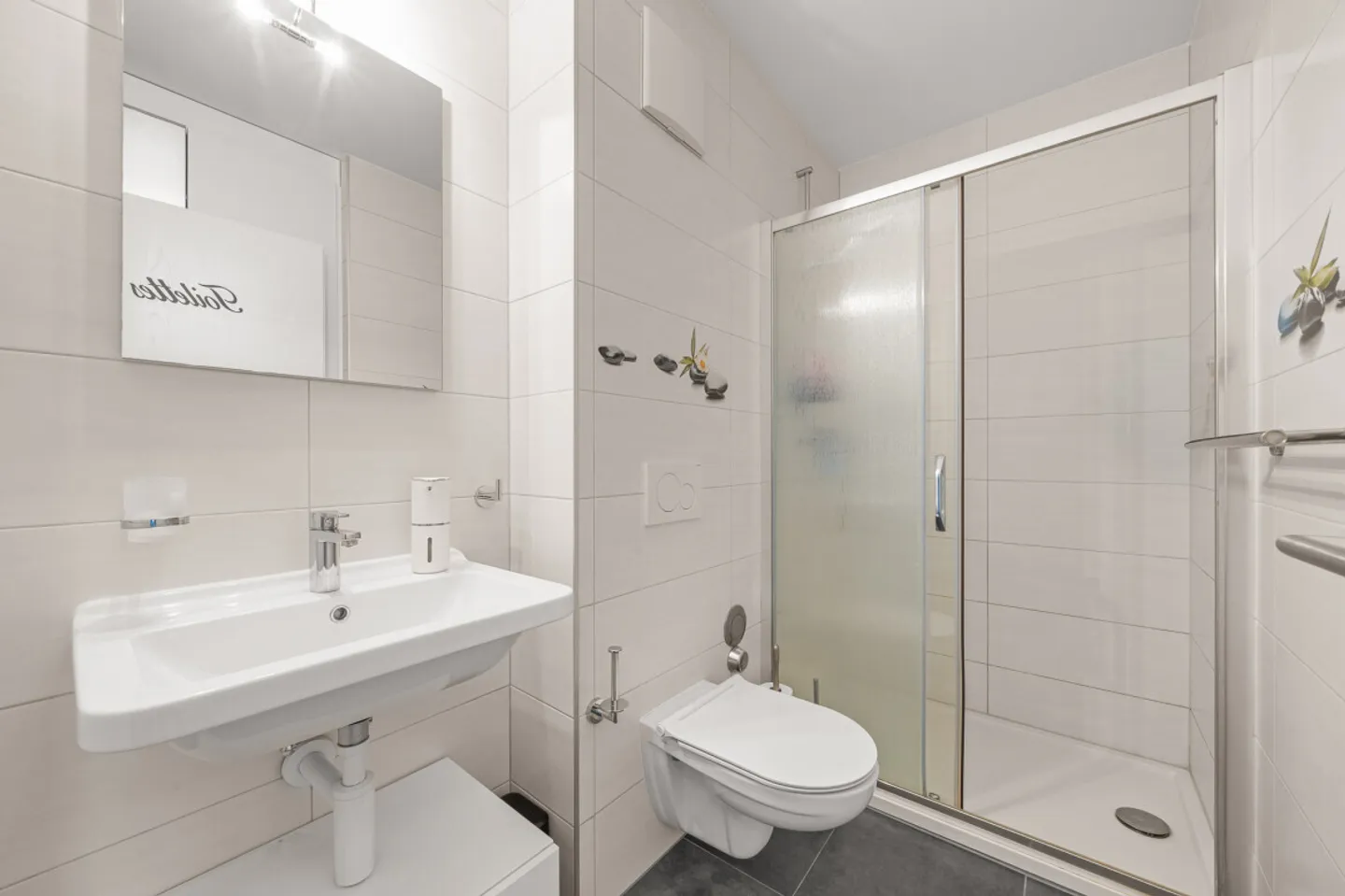 HELLER 4,5-ZIMMER-WOHNUNG MIT GARTEN IN BAVOIS - Foto 5 von 6