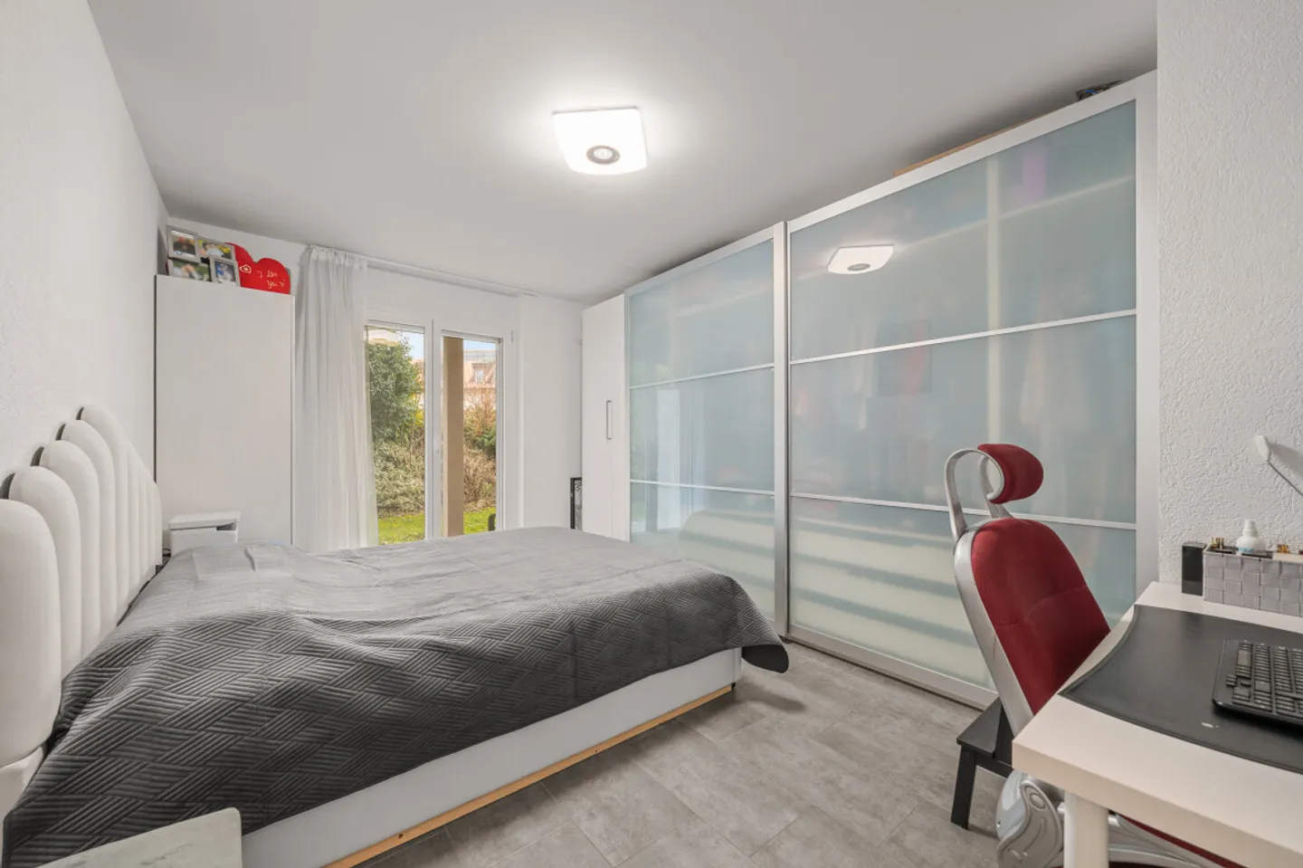 HELLER 4,5-ZIMMER-WOHNUNG MIT GARTEN IN BAVOIS - Foto 3 von 6