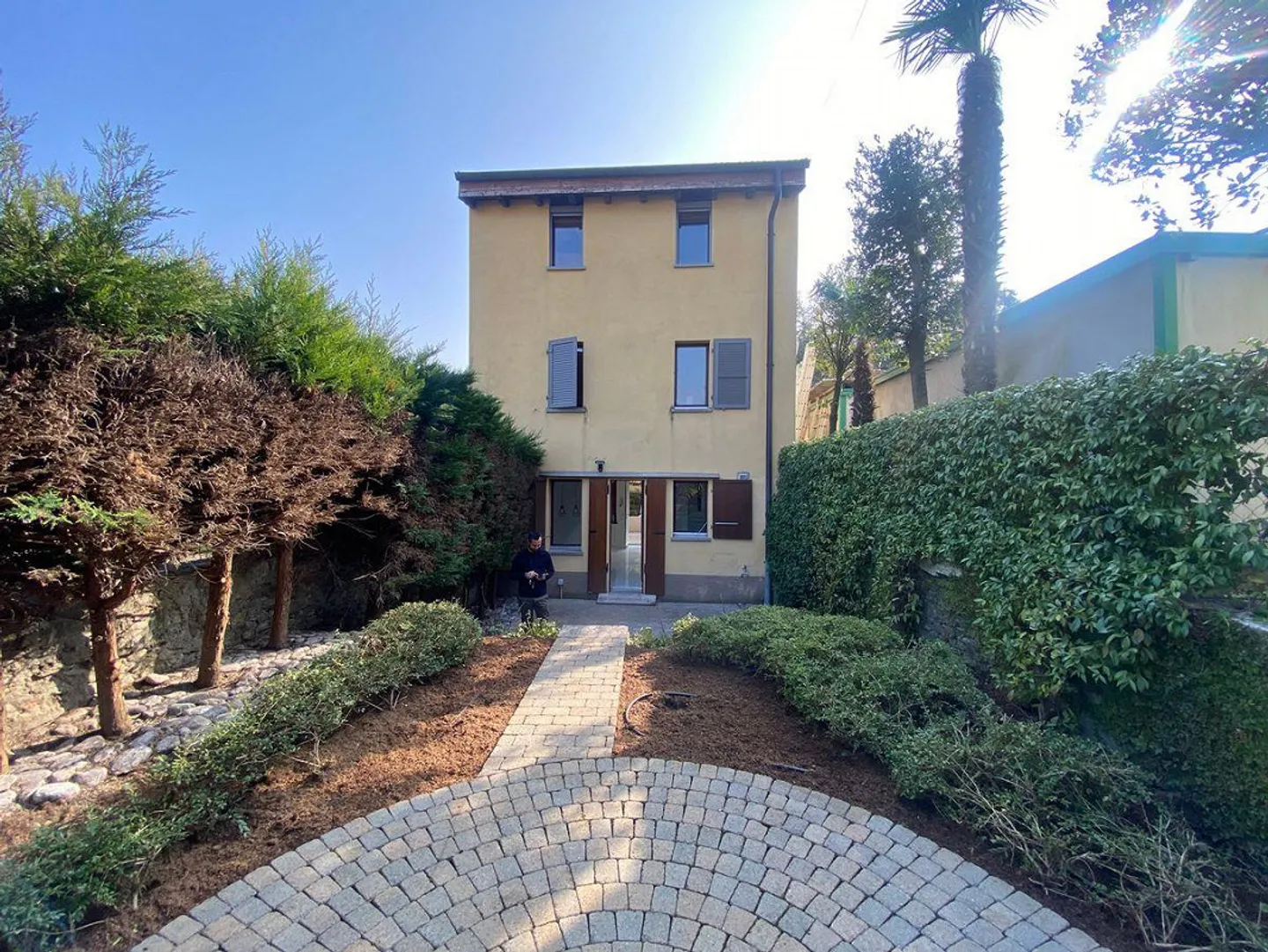 Gravesano - Cozy Single-Family House with Garden and Fireplace - Photo 1 of 10