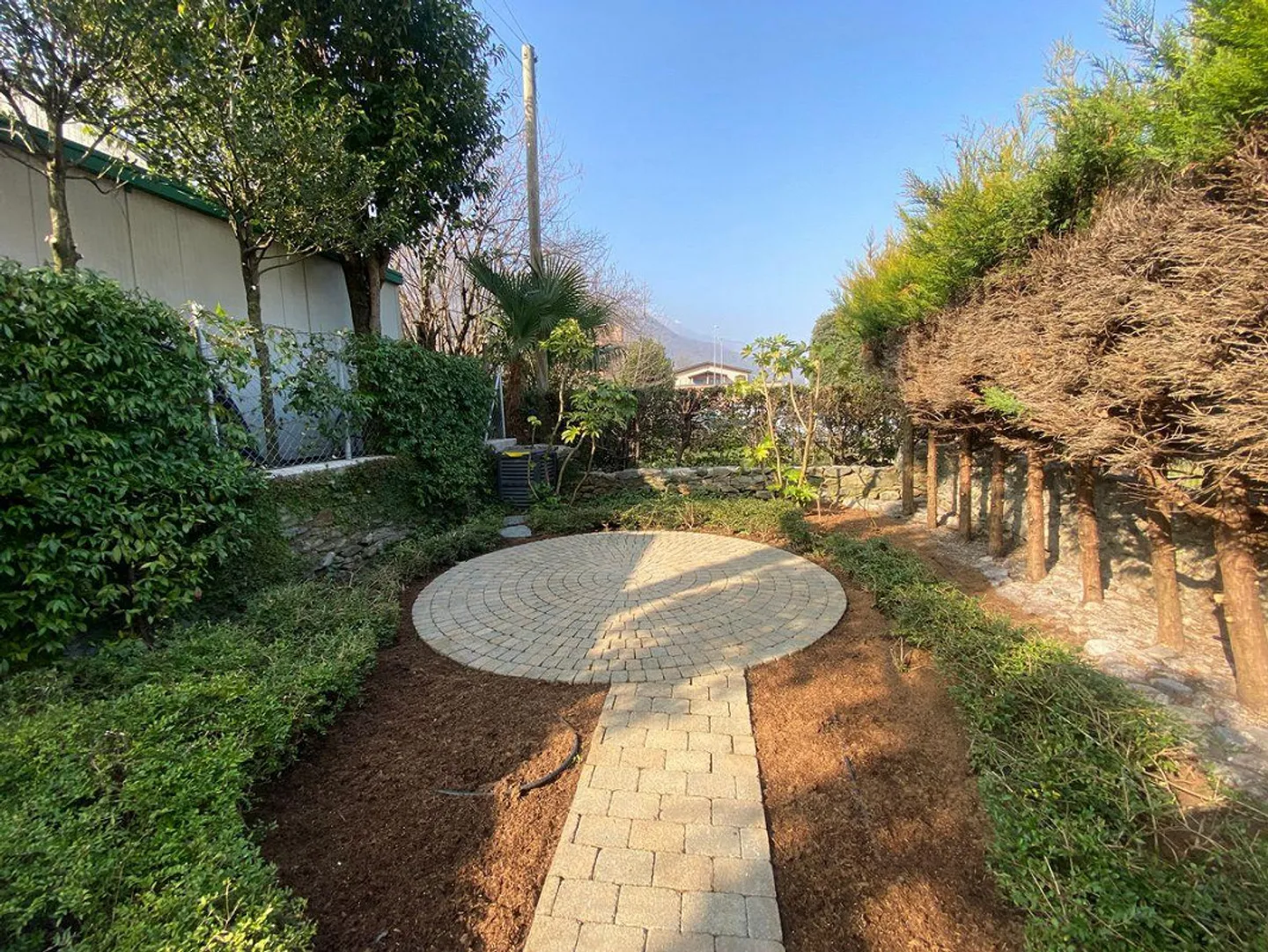 Gravesano - Cozy Single-Family House with Garden and Fireplace - Photo 2 of 10