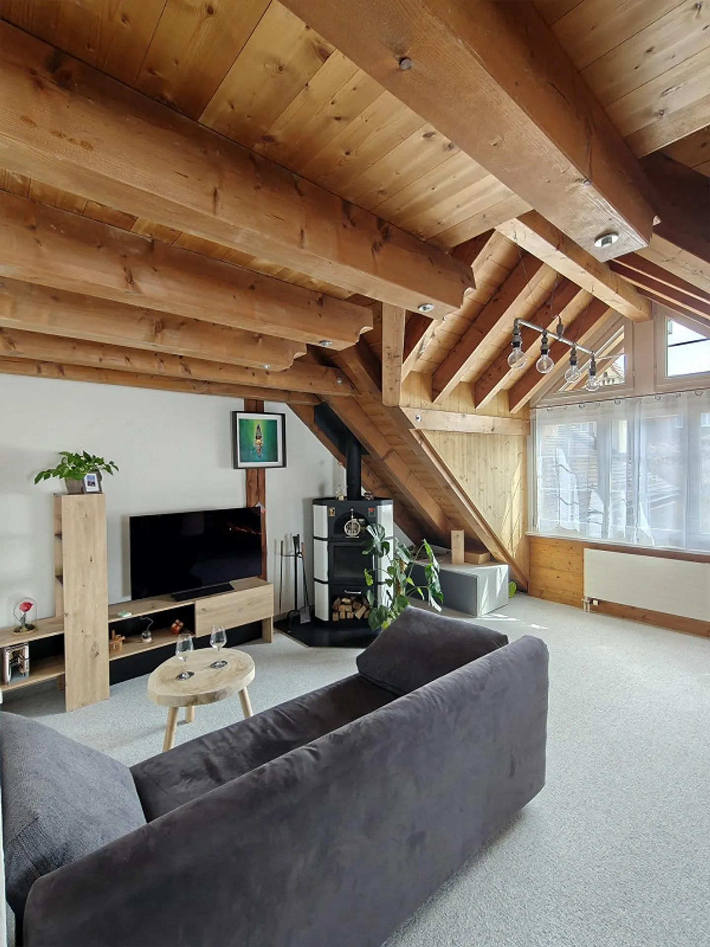 Charmante et calme appartement sous les combles près de la ville - Photo 1 sur 15