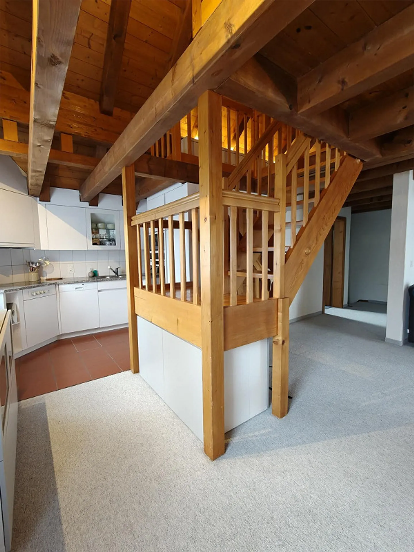 Charmante et calme appartement sous les combles près de la ville - Photo 3 sur 15