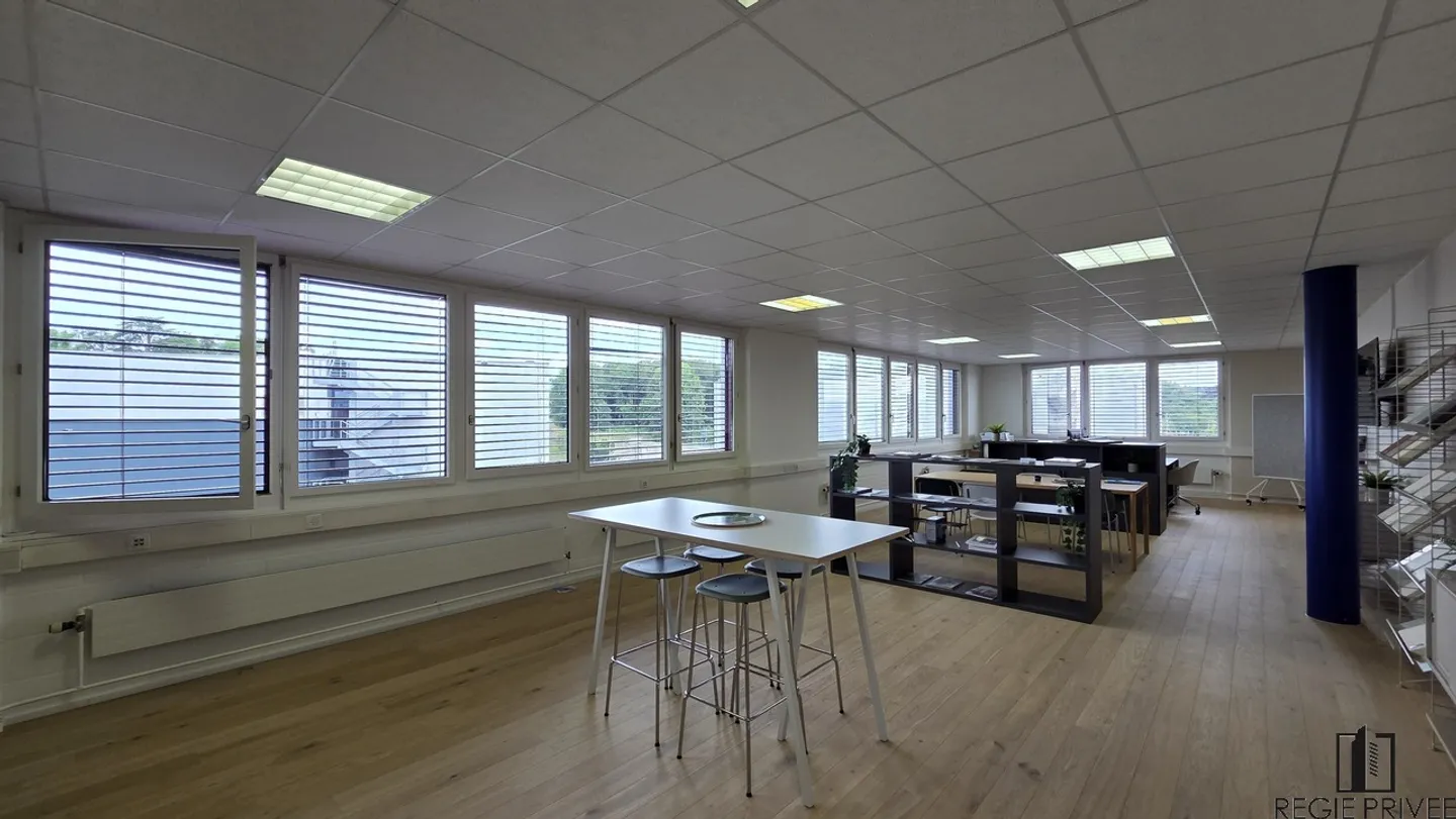 Commercial space of approximately 78m2 - Photo 1 of 7