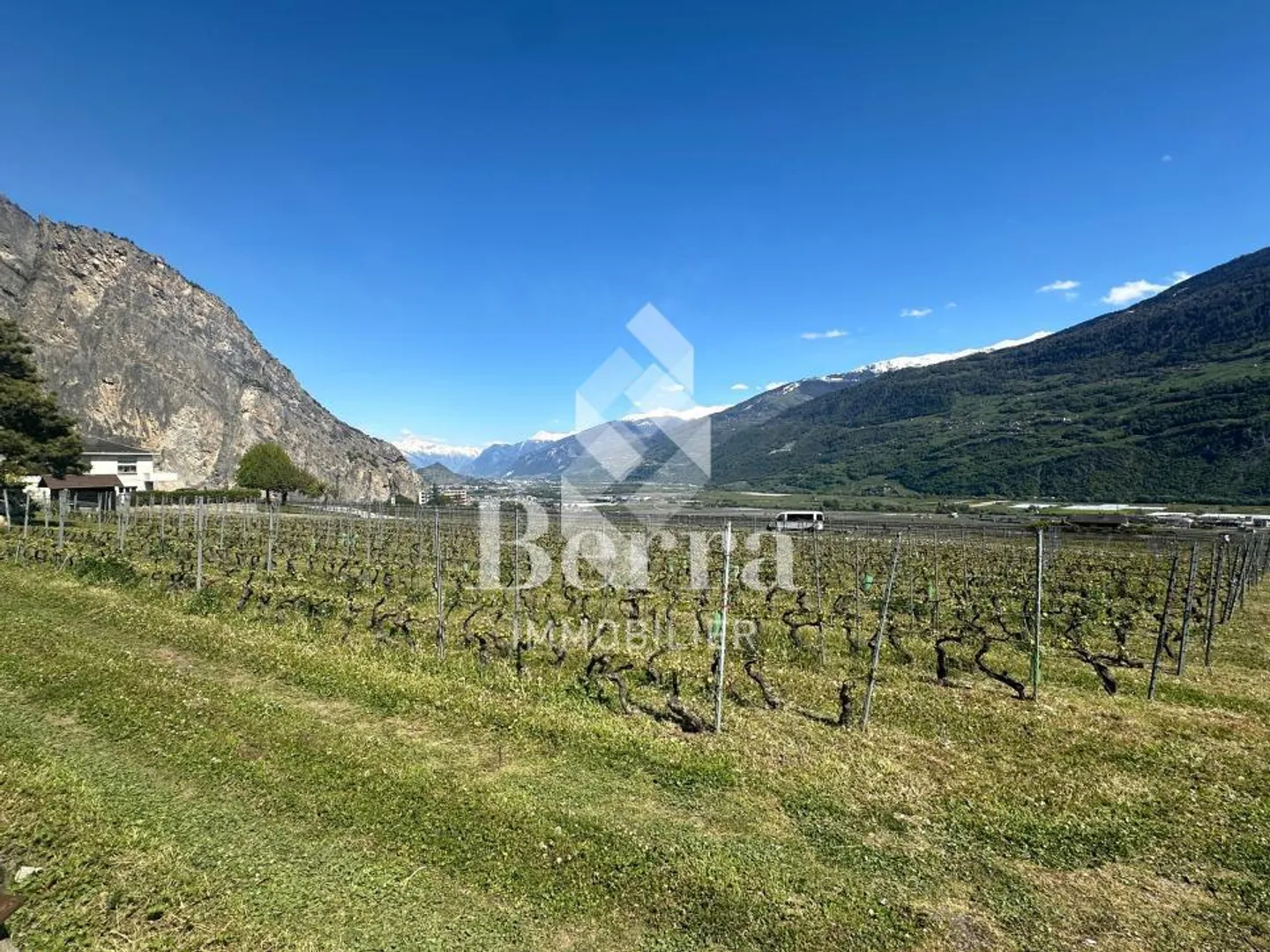 Le Haut de Cry: breathtaking view, construction in progress - Photo 9 of 13